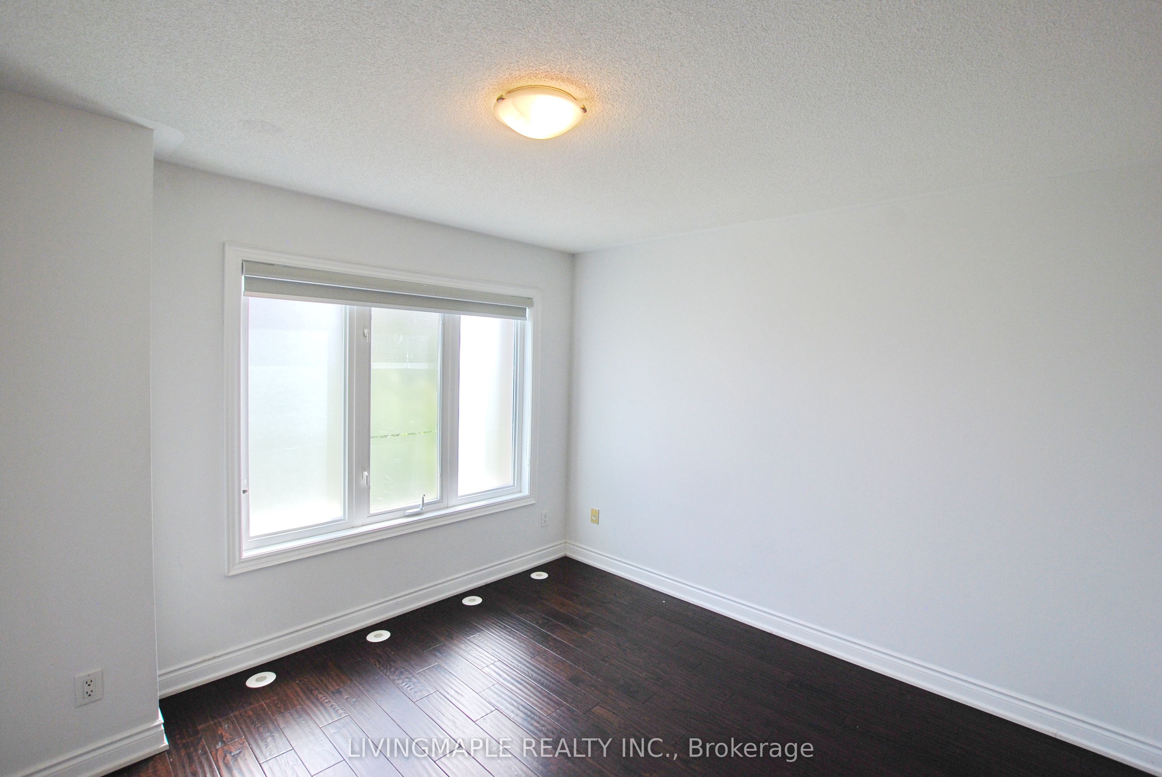 26 Times Avenue Property Photo 22