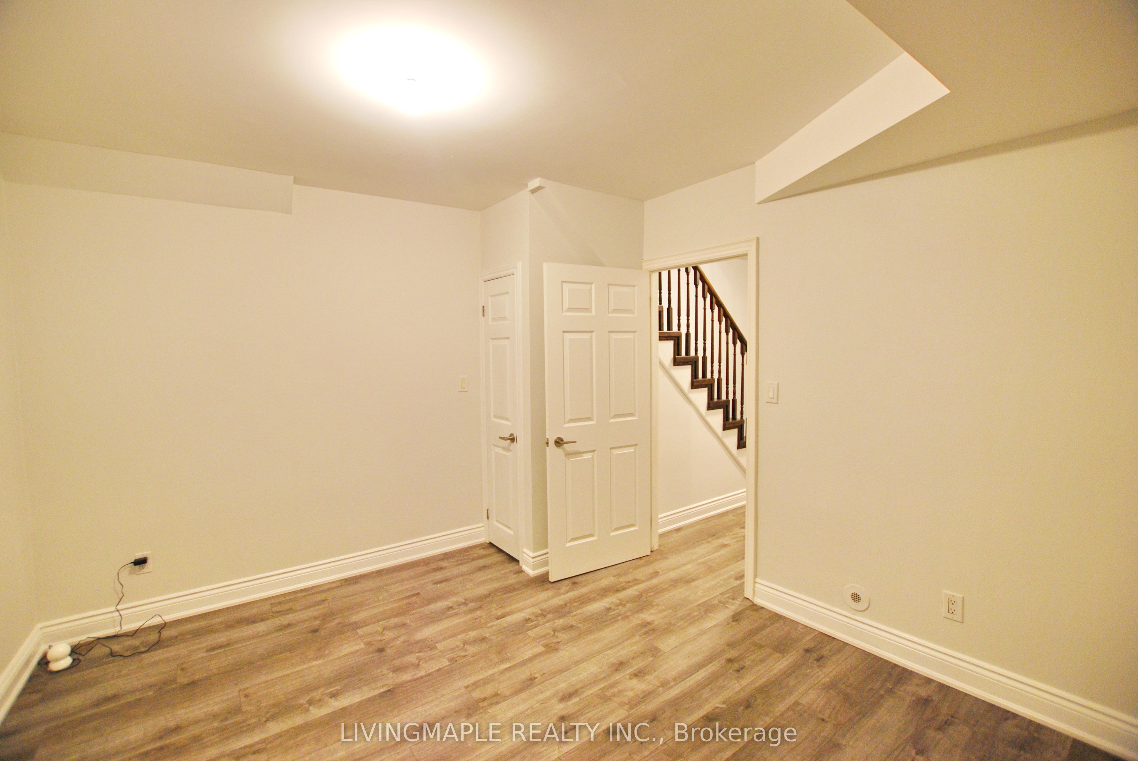 26 Times Avenue Property Photo 36