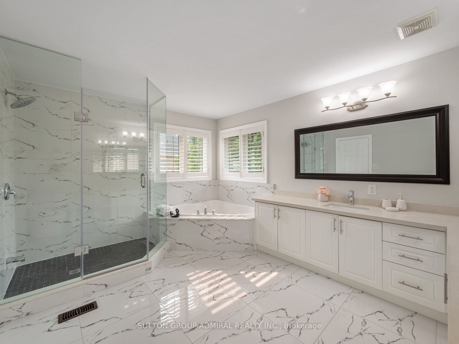 16 Craigvale Street Property Photo 23