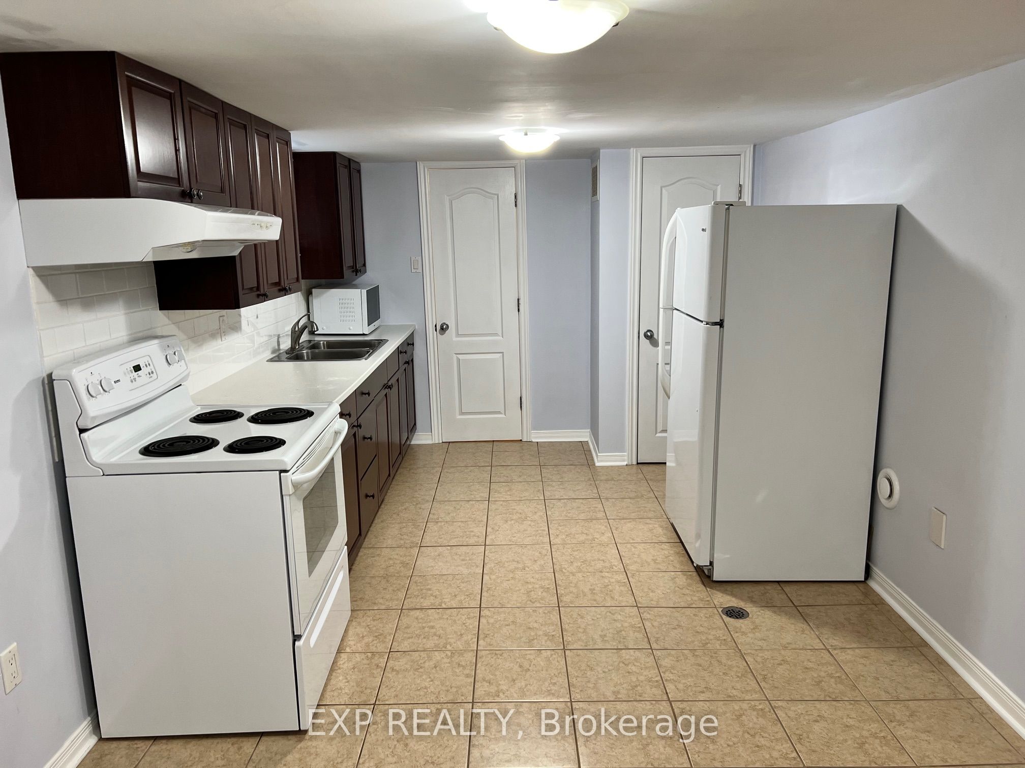 205 Simcoe Road Lower Property Photo 8