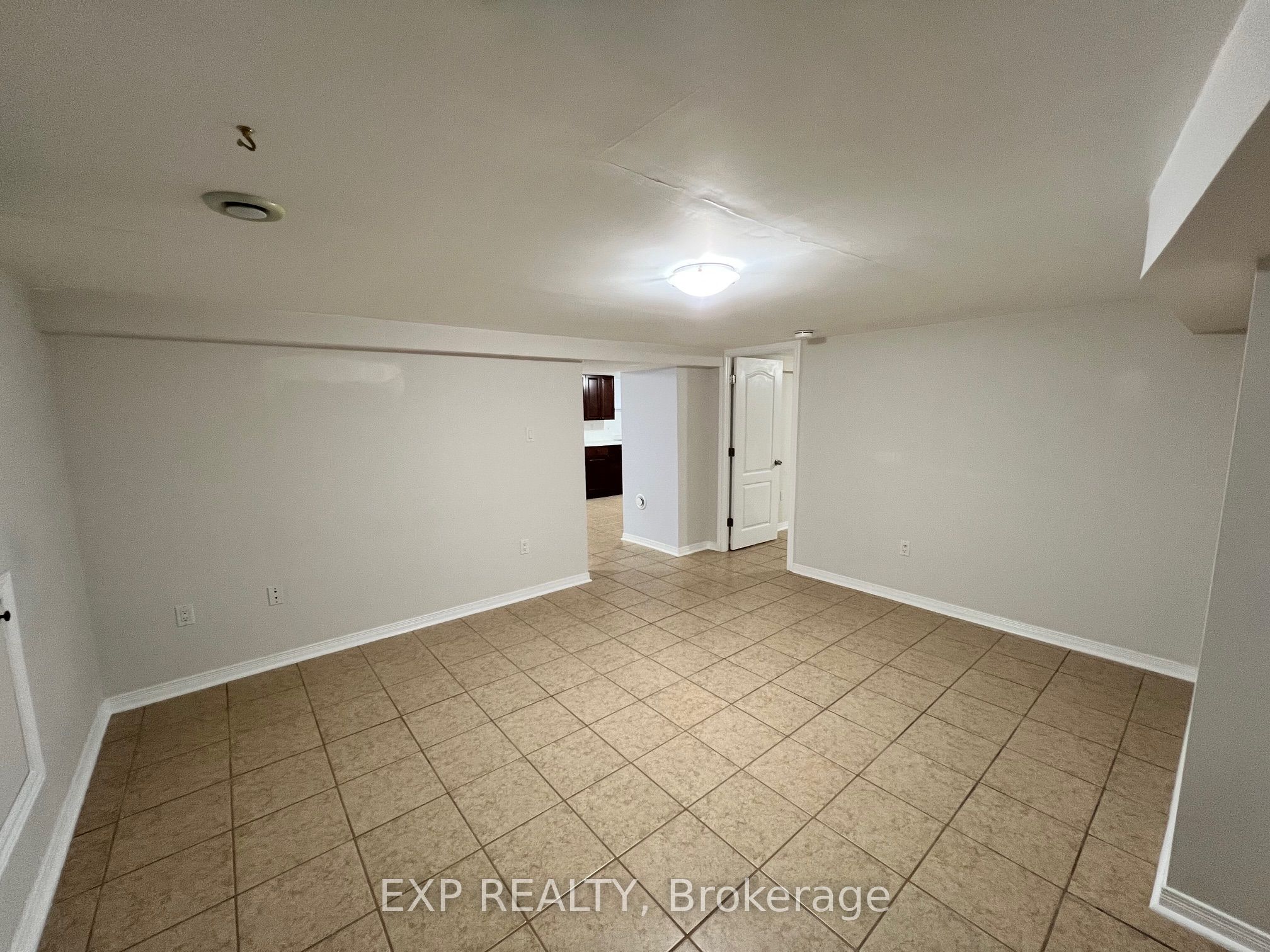 205 Simcoe Road Lower Property Photo 13