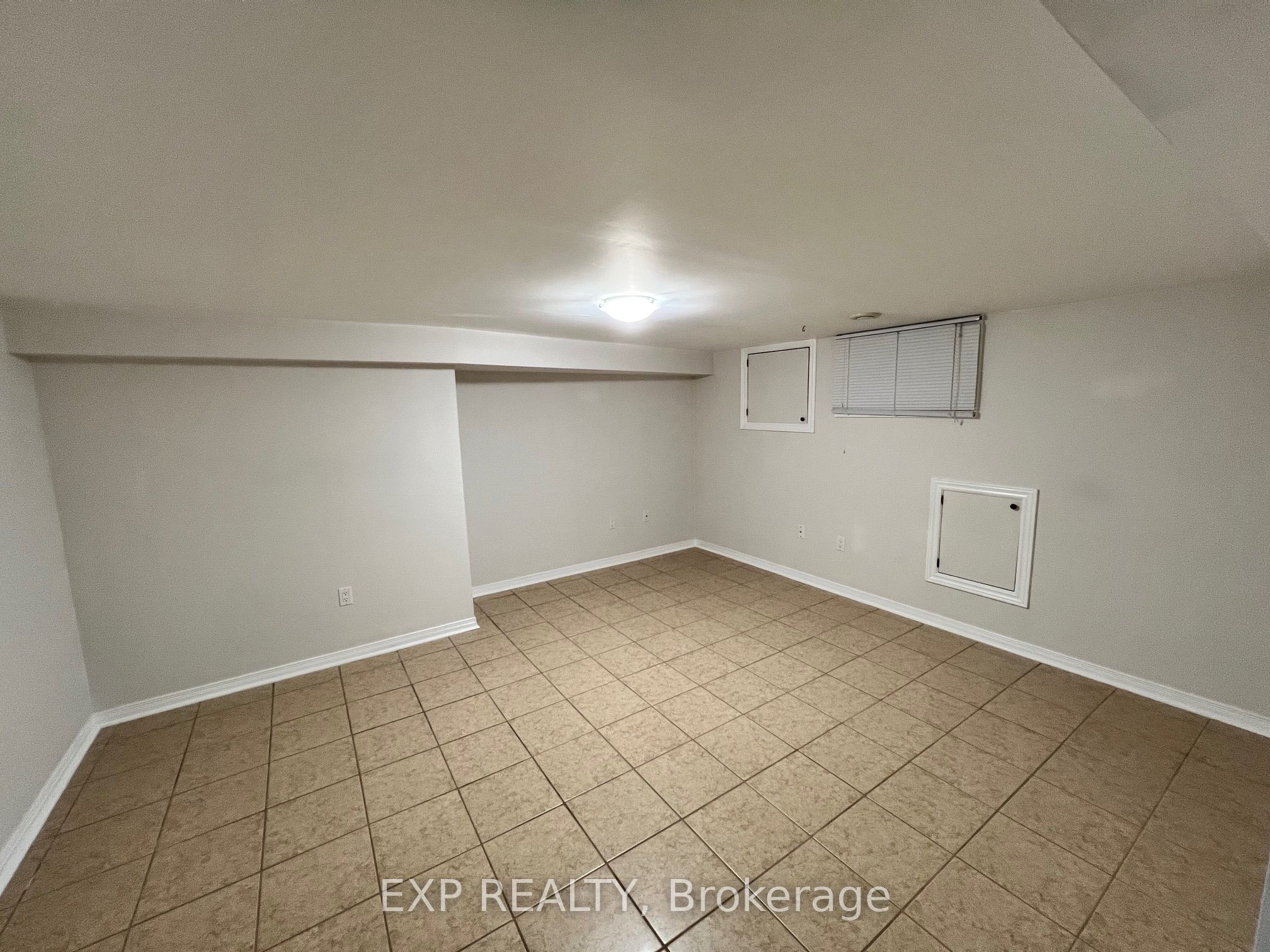 205 Simcoe Road Lower Property Photo 15