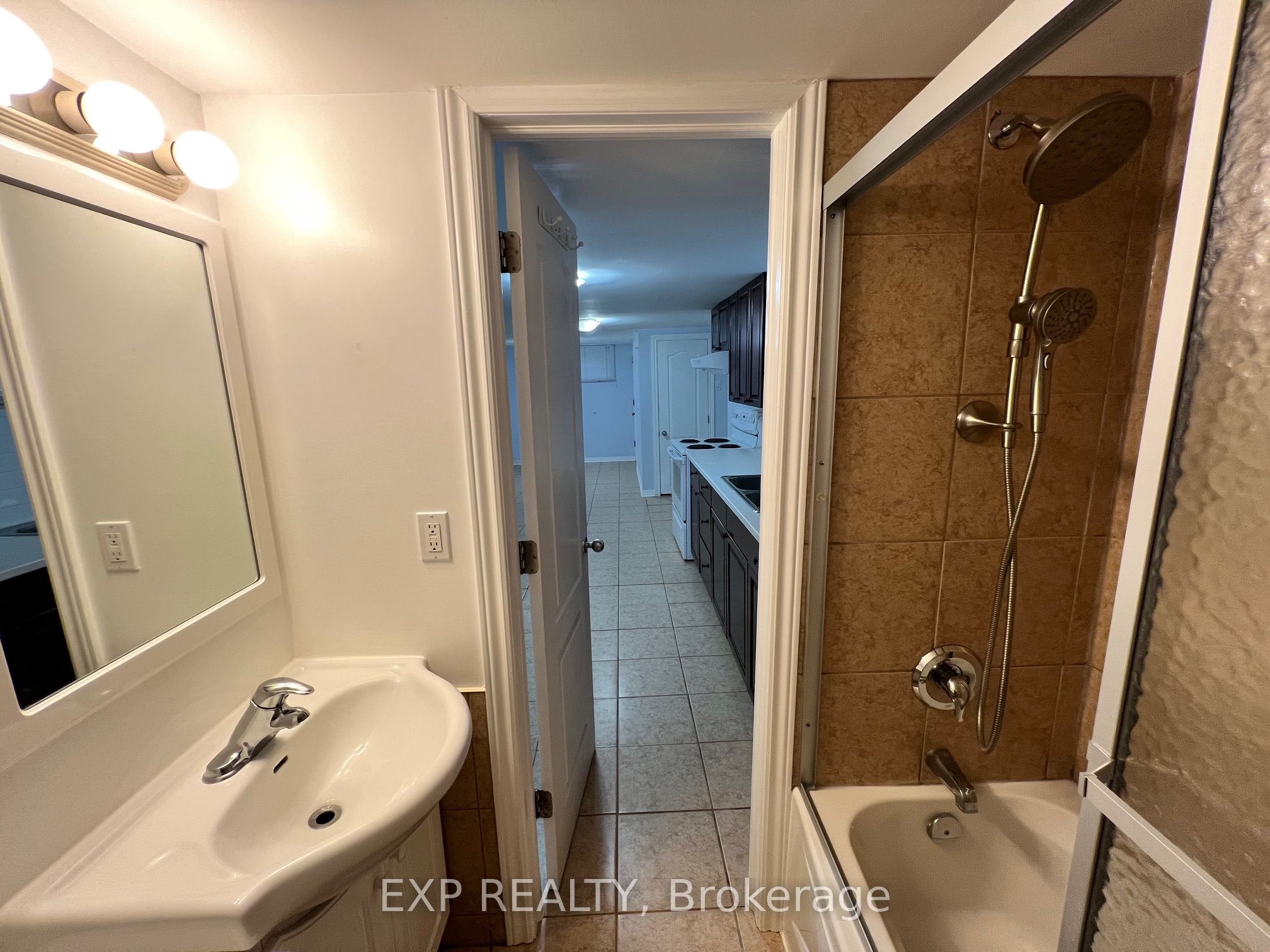 205 Simcoe Road Lower Property Photo 17