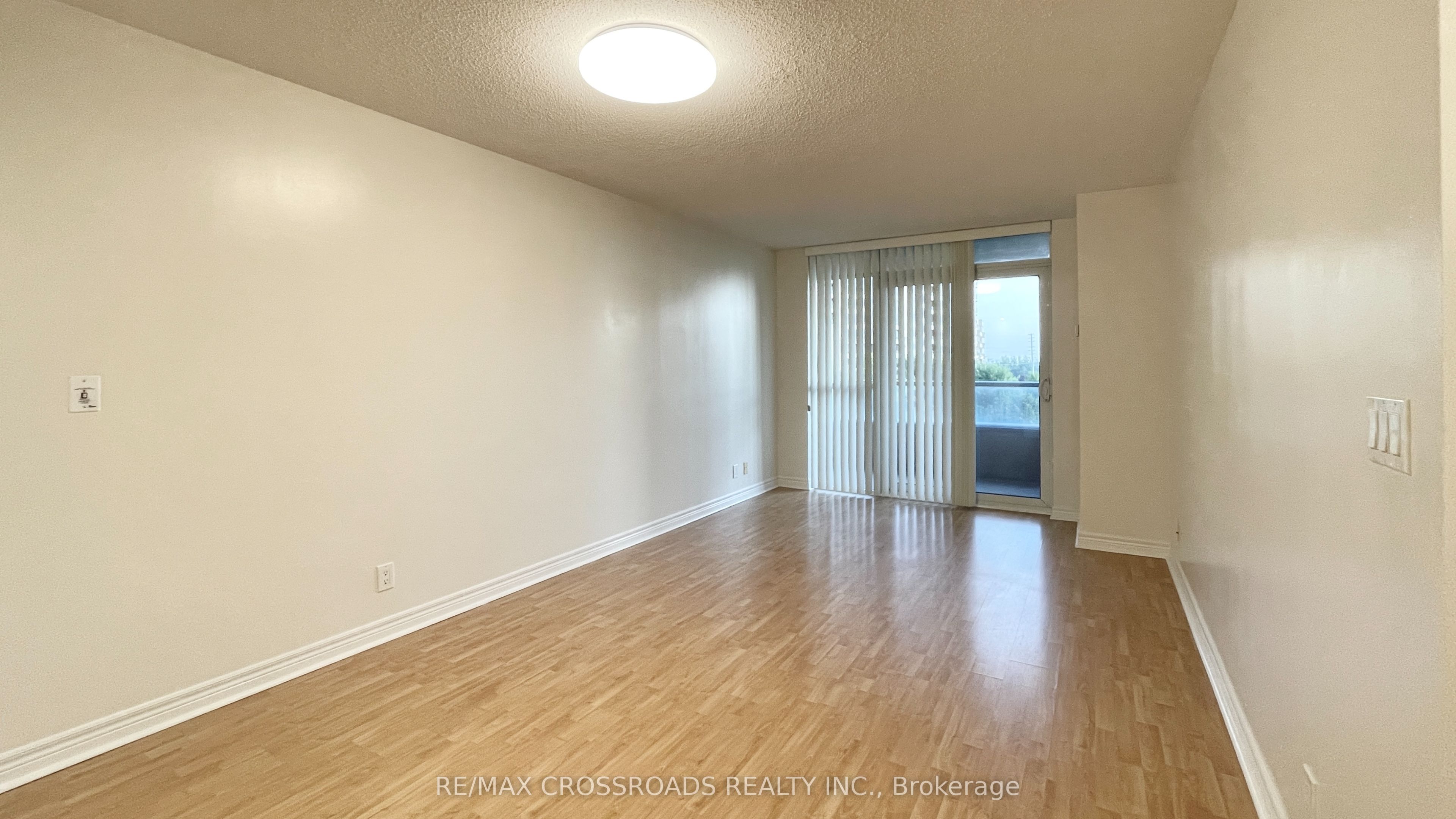 33 Cox Boulevard 607 Property Photo 2