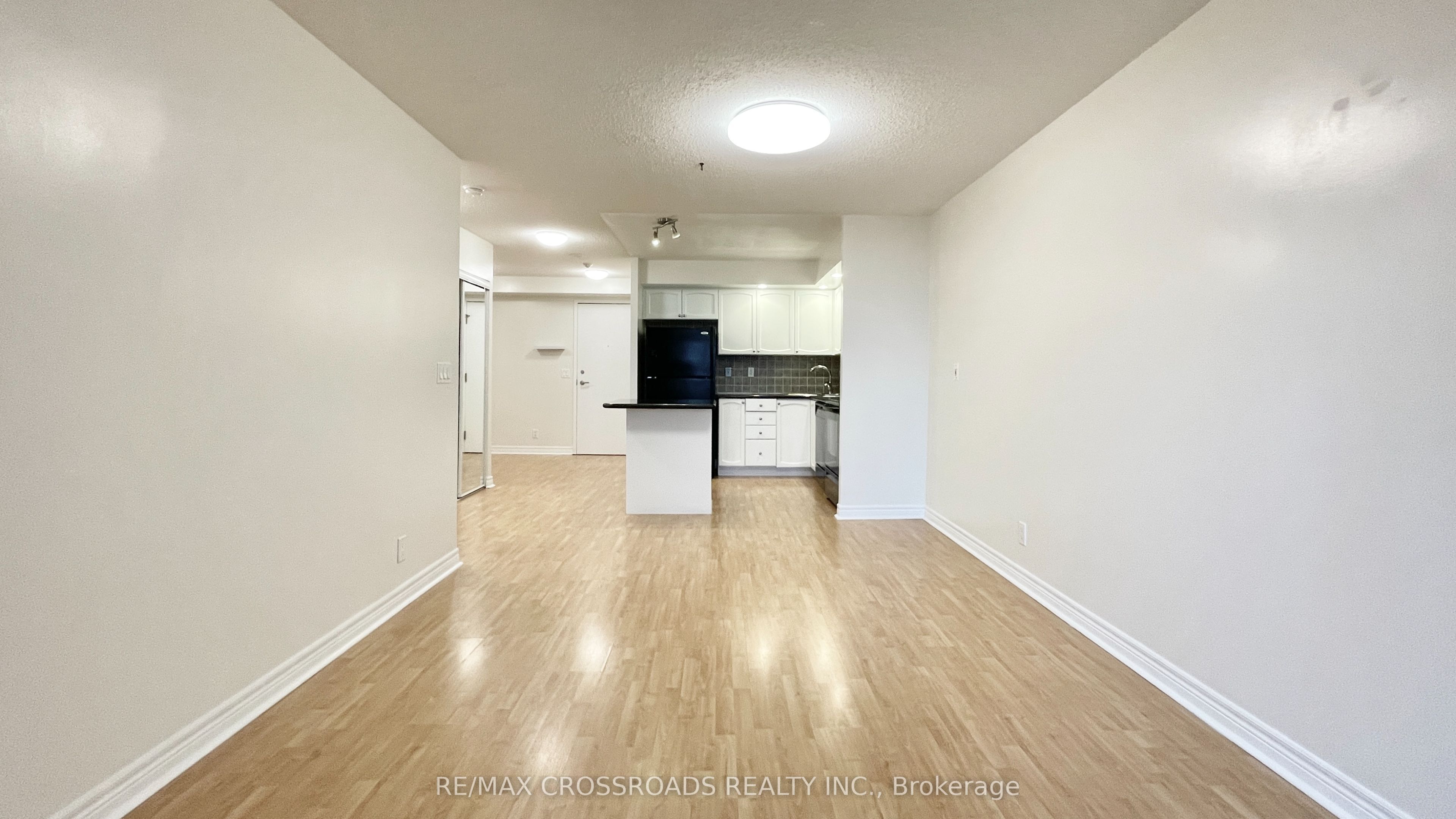 33 Cox Boulevard 607 Property Photo 3