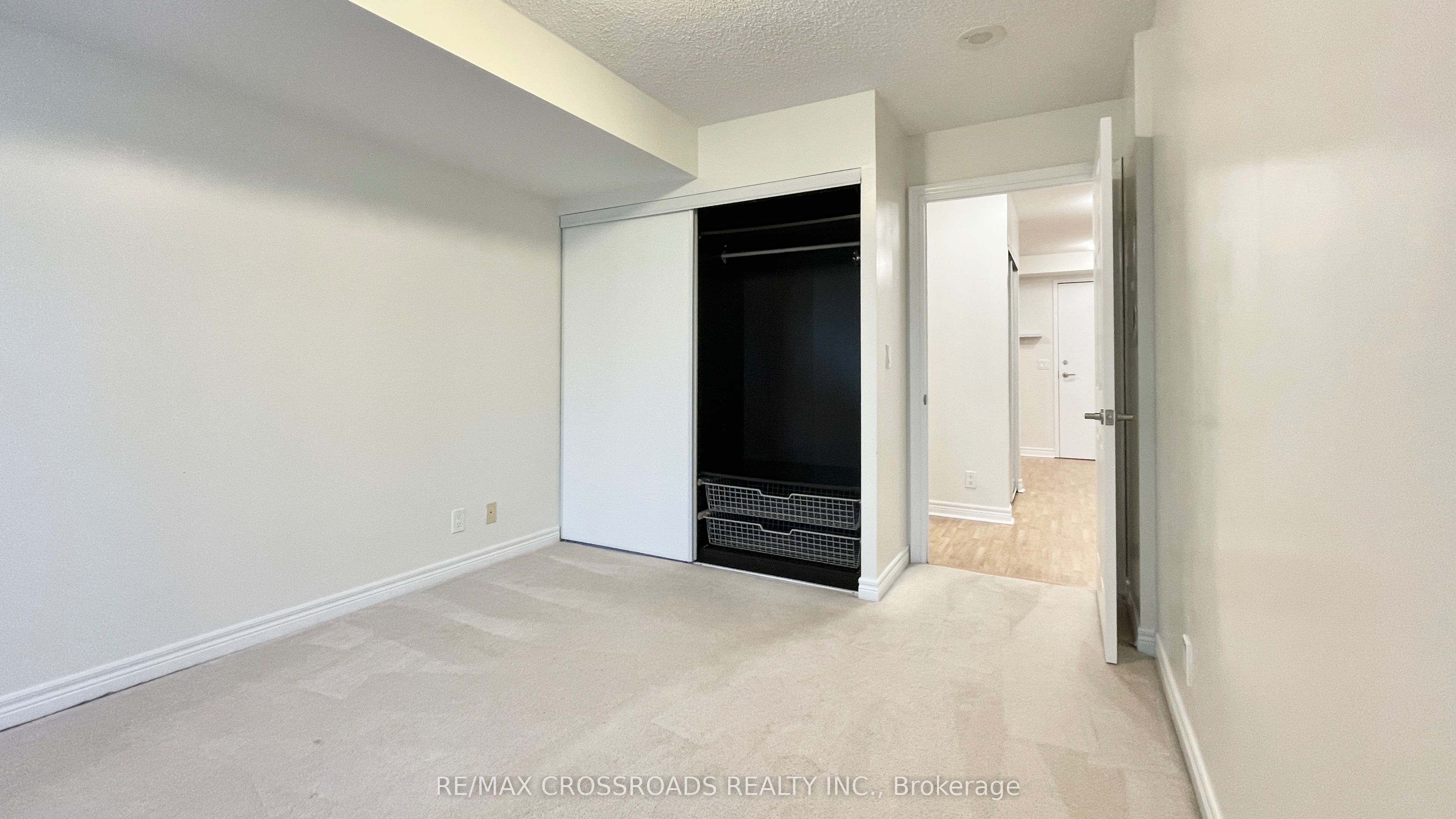 33 Cox Boulevard 607 Property Photo 7