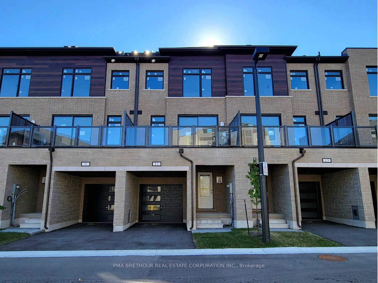 11 Traulsen Way Property Photo 1