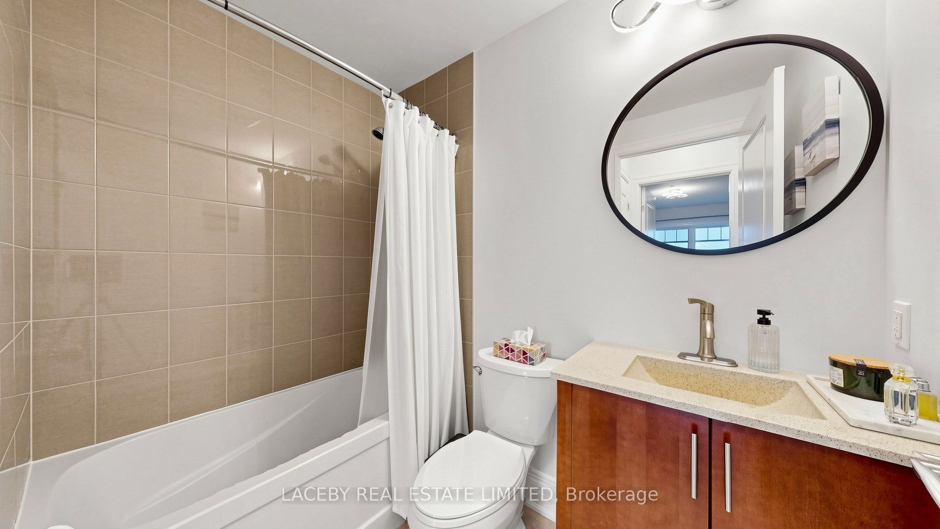 80 Burns Boulevard 319 Property Photo 29