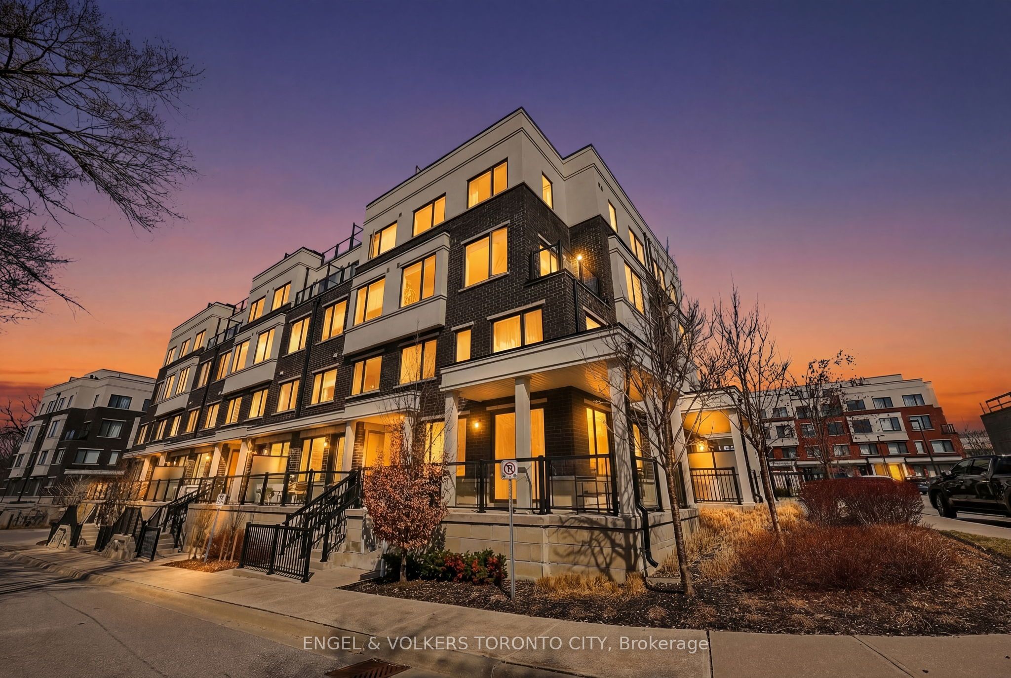 300 Alex Gardner Circle 42 Property Photo 1