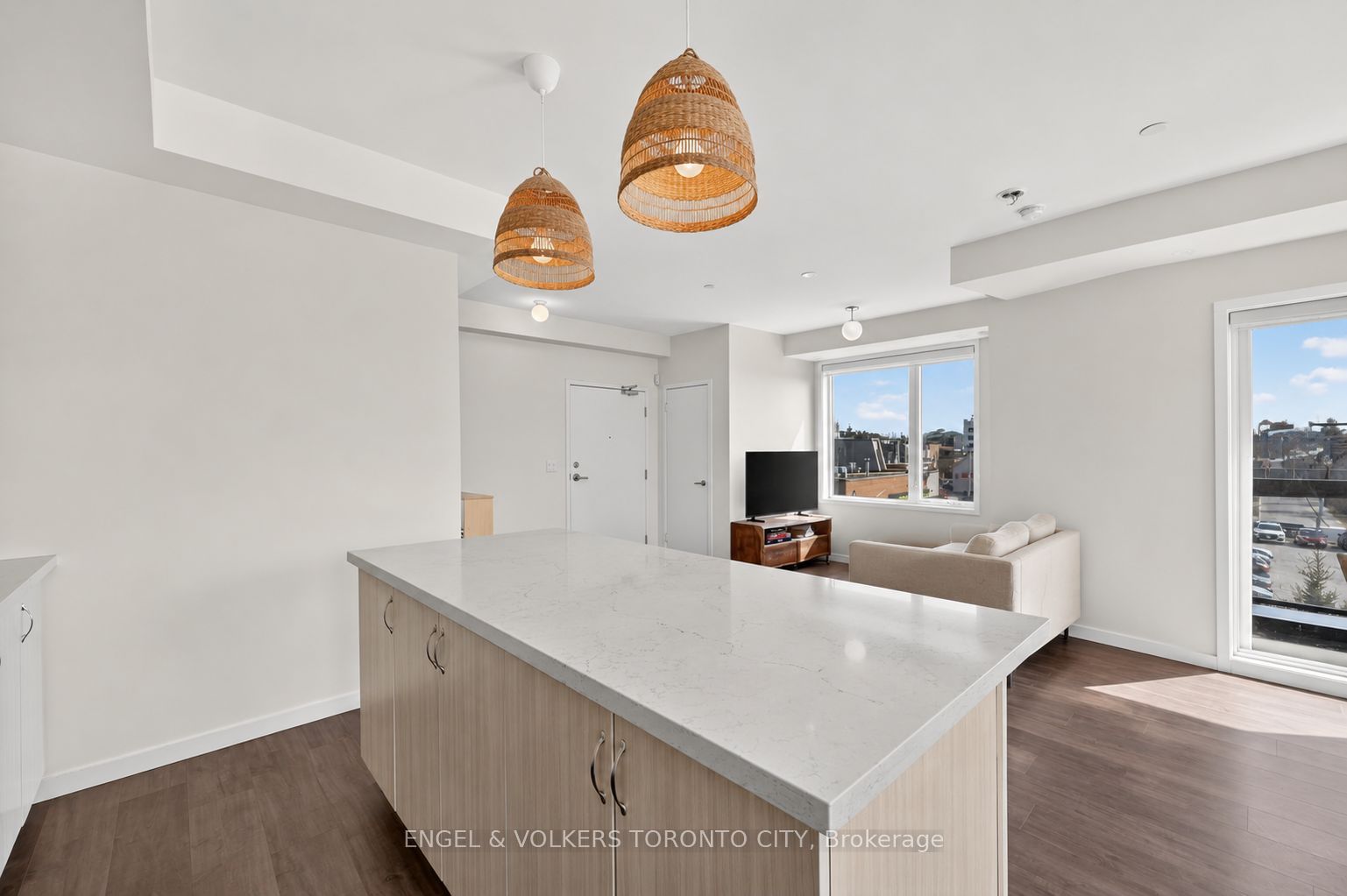 300 Alex Gardner Circle 42 Property Photo 5