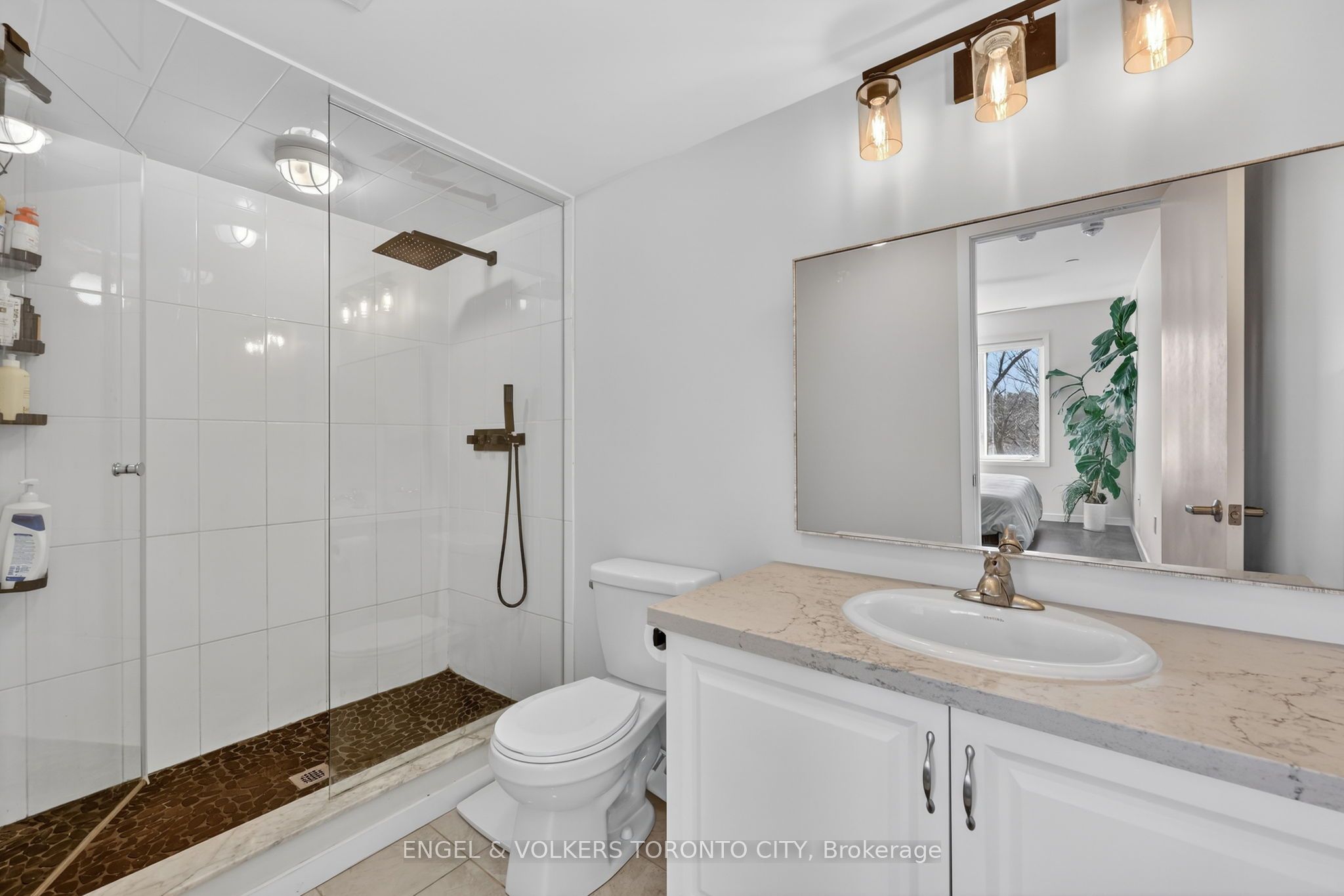 300 Alex Gardner Circle 42 Property Photo 26