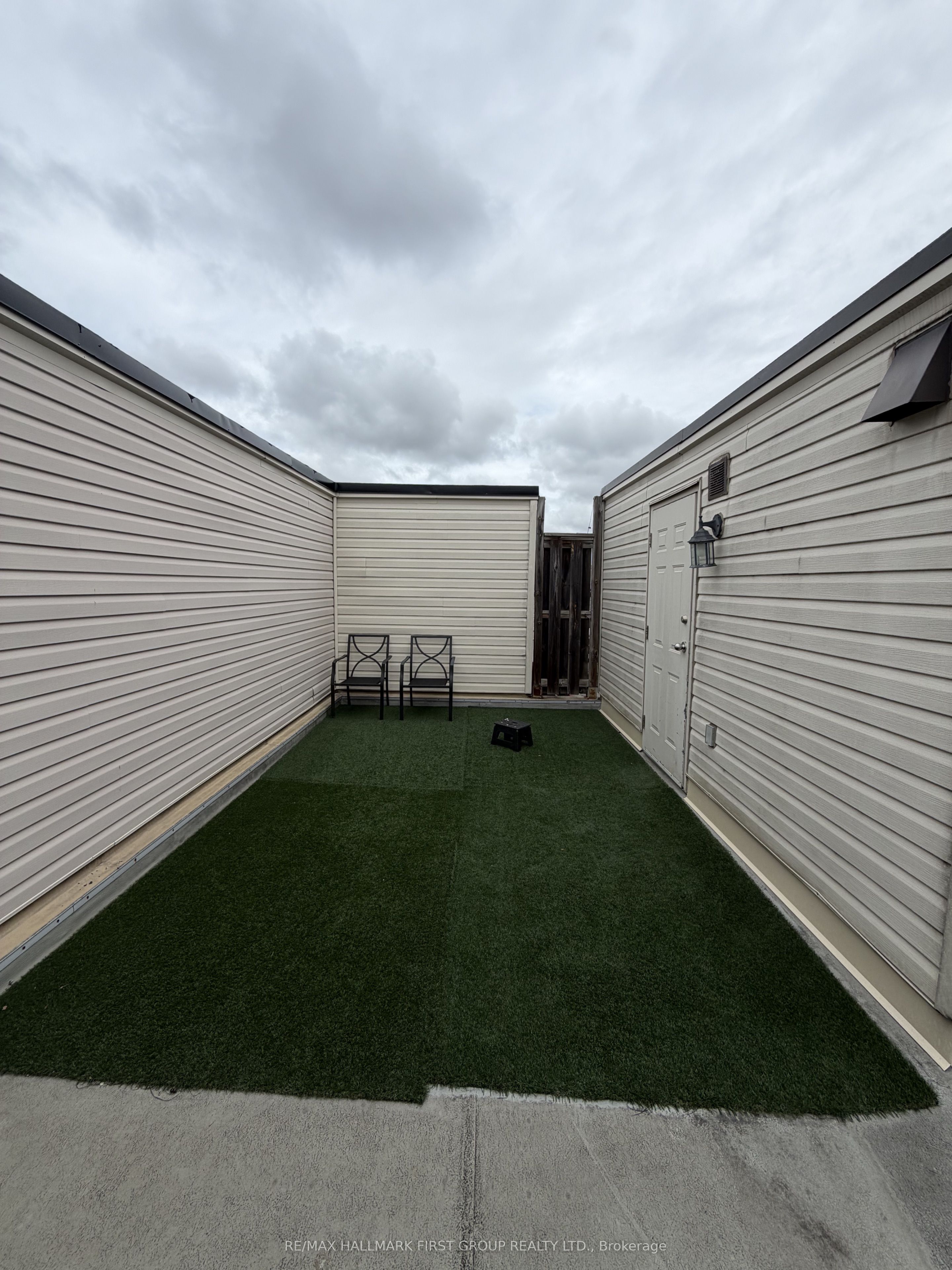 306 John Street 280 Property Photo 25