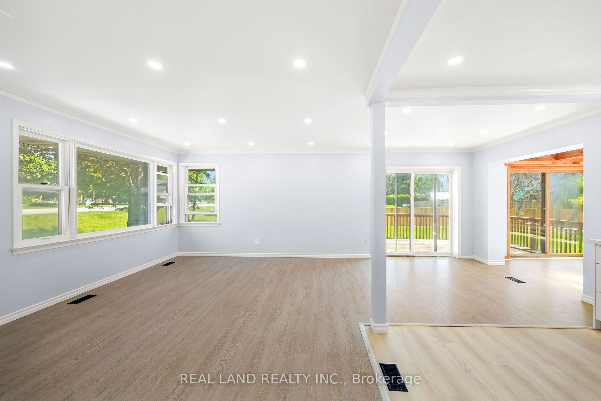 1753 Mt Albert Road Property Photo 7