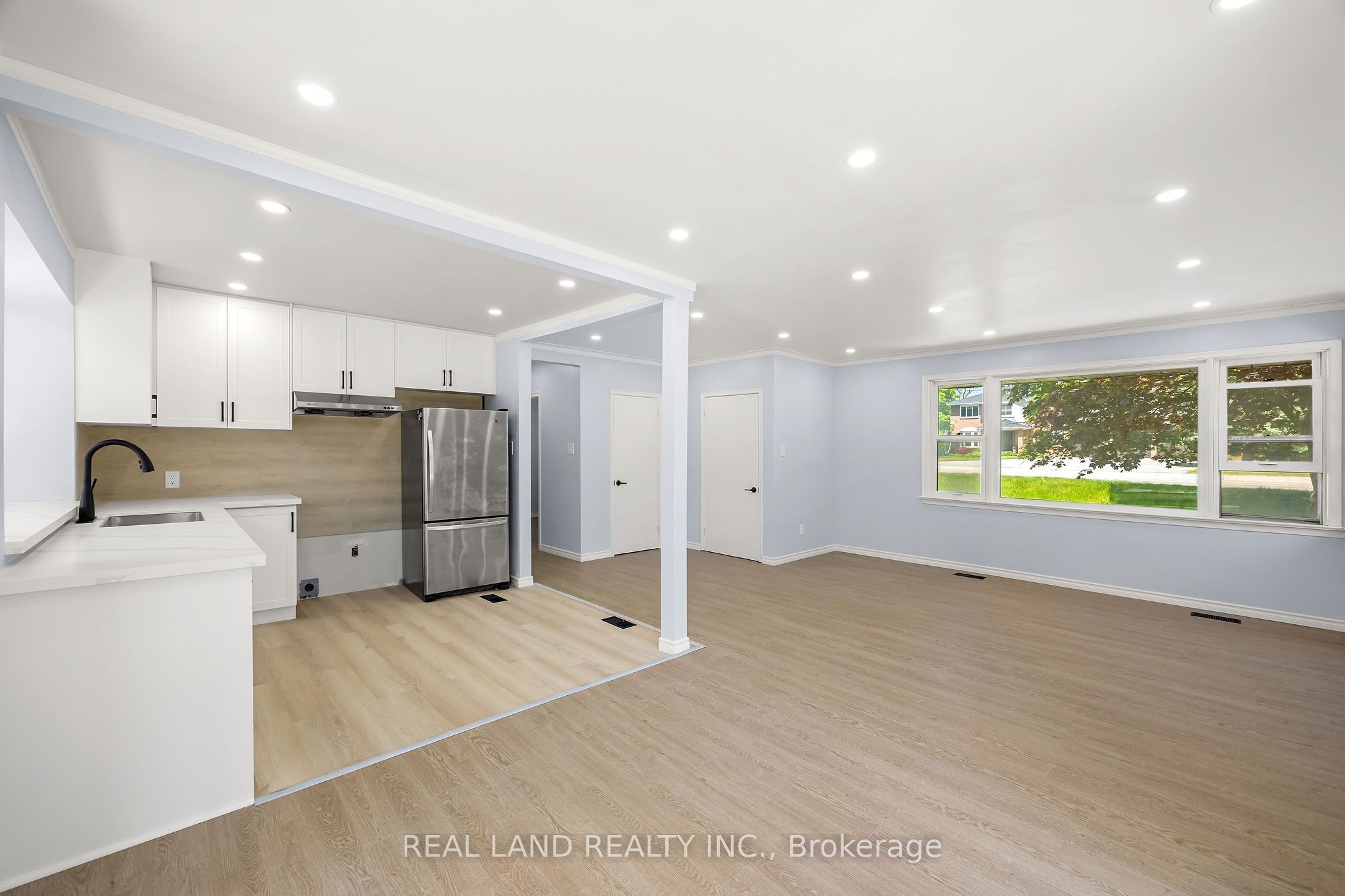 1753 Mt Albert Road Property Photo 11