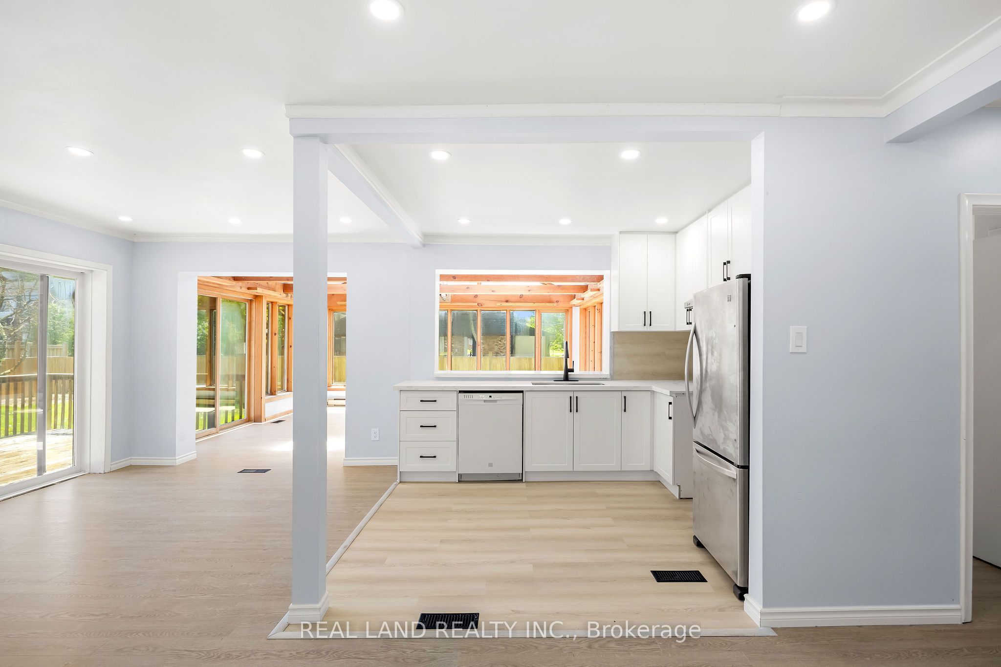 1753 Mt Albert Road Property Photo 12