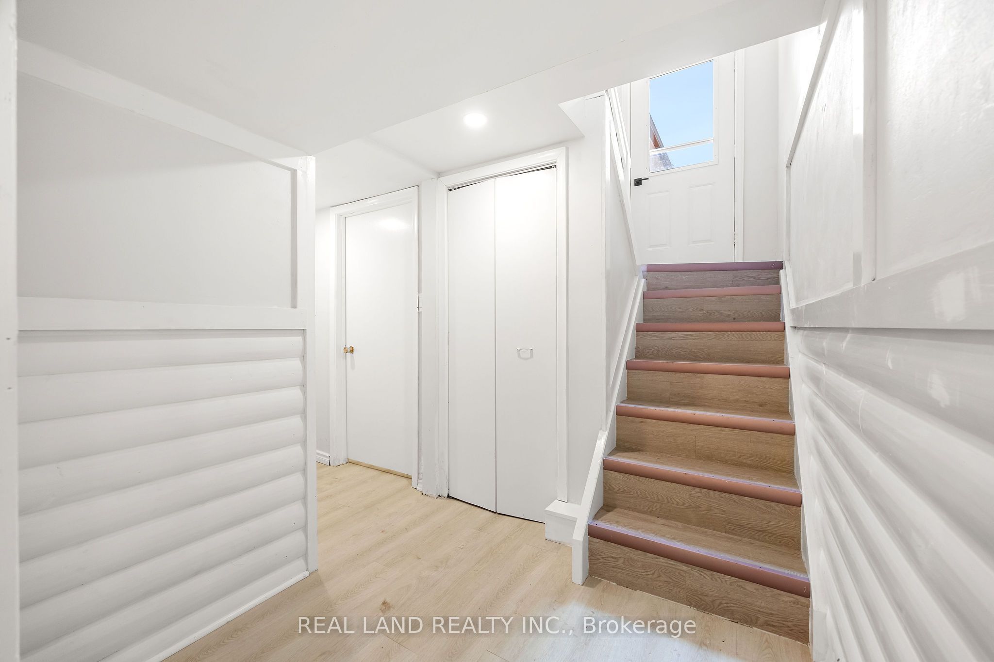 1753 Mt Albert Road Property Photo 24