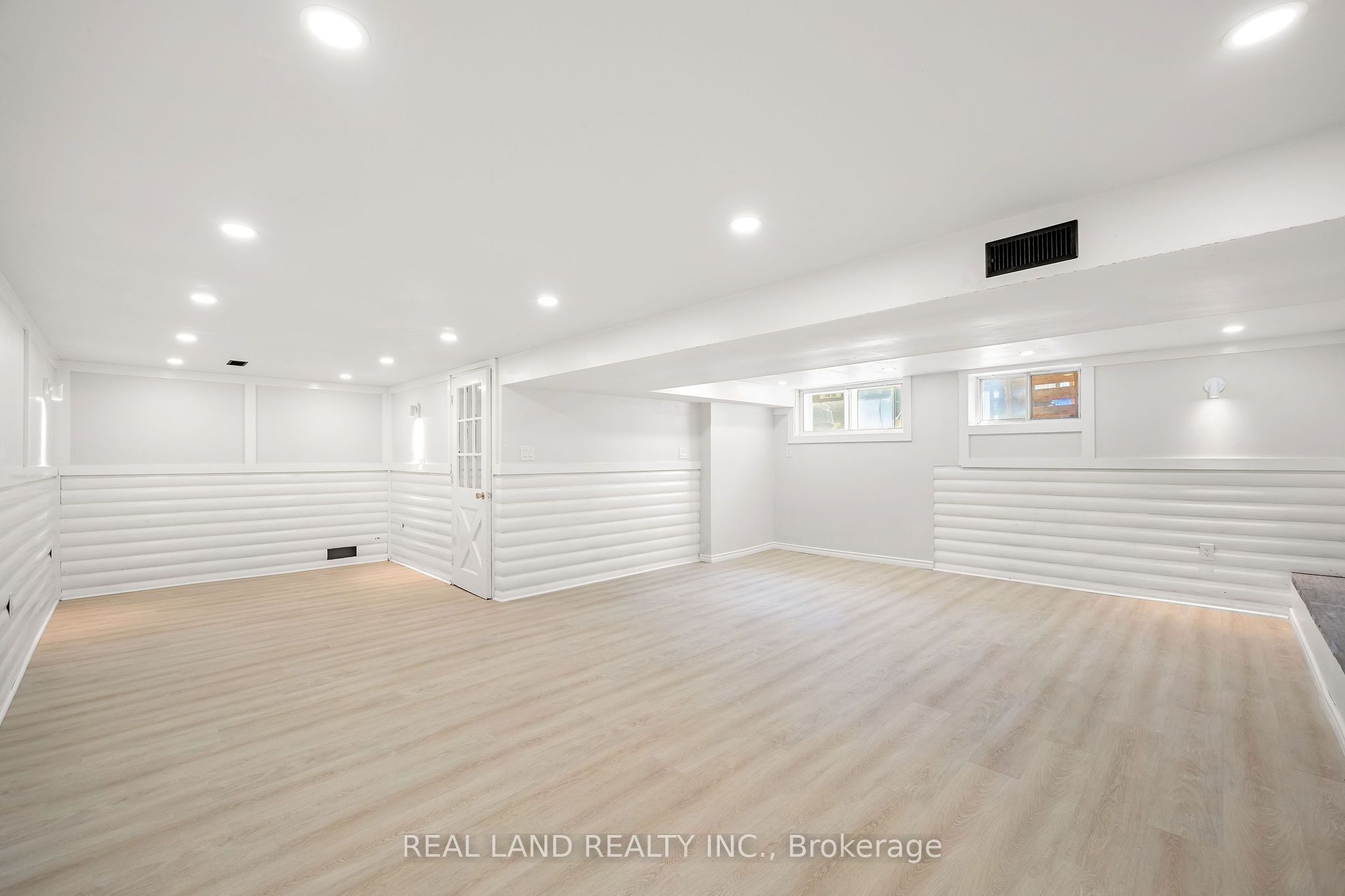 1753 Mt Albert Road Property Photo 27