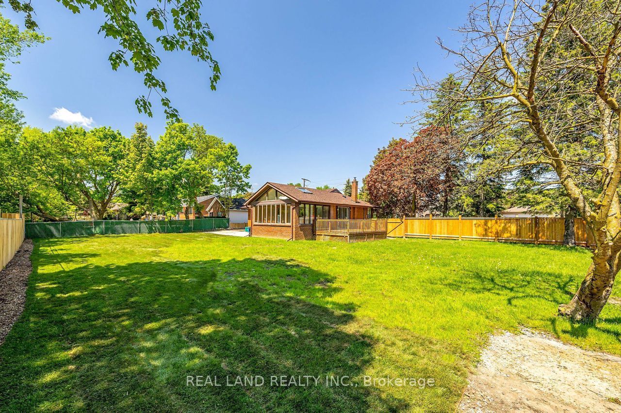1753 Mt Albert Road Property Photo 32