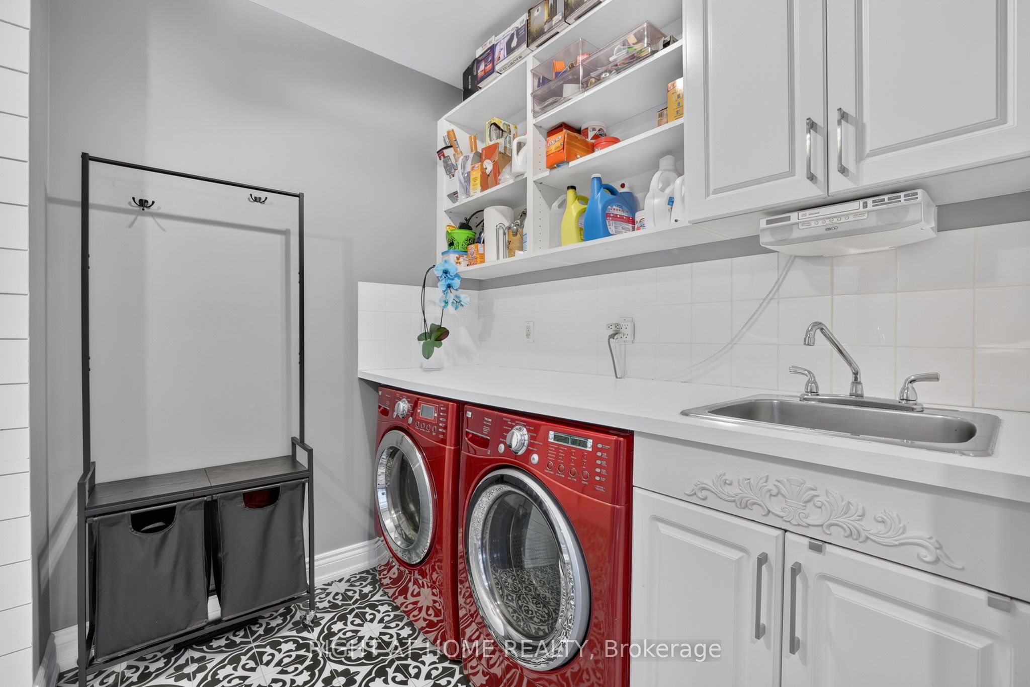 66 Sanremo Court Property Photo 19