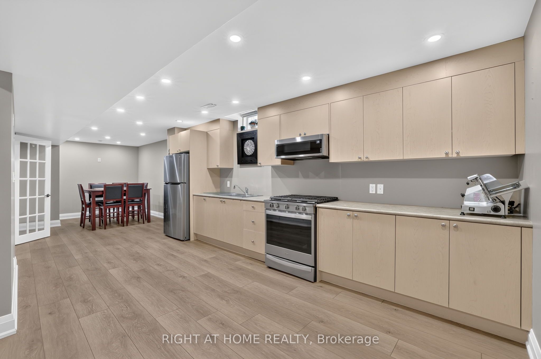66 Sanremo Court Property Photo 22