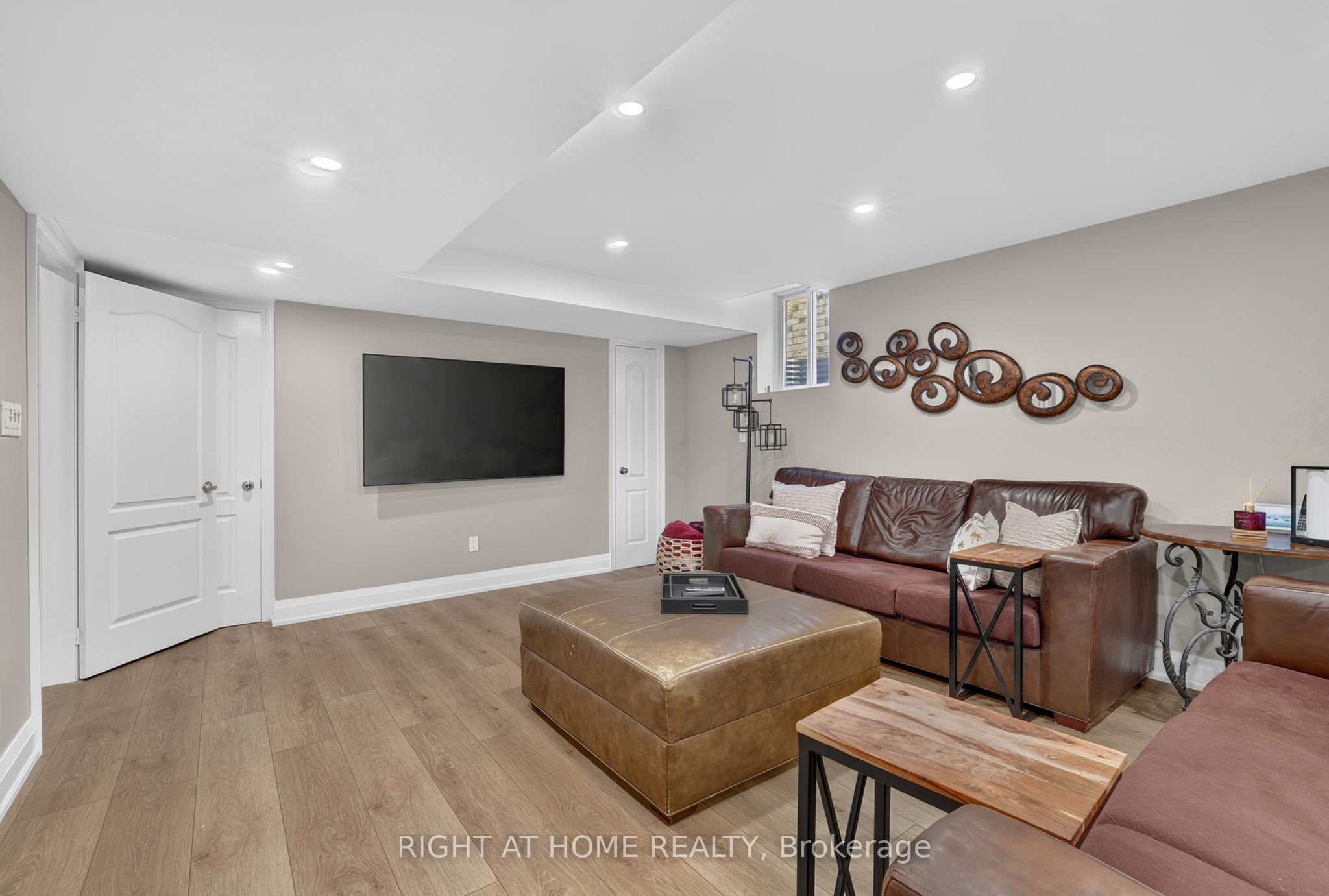 66 Sanremo Court Property Photo 26