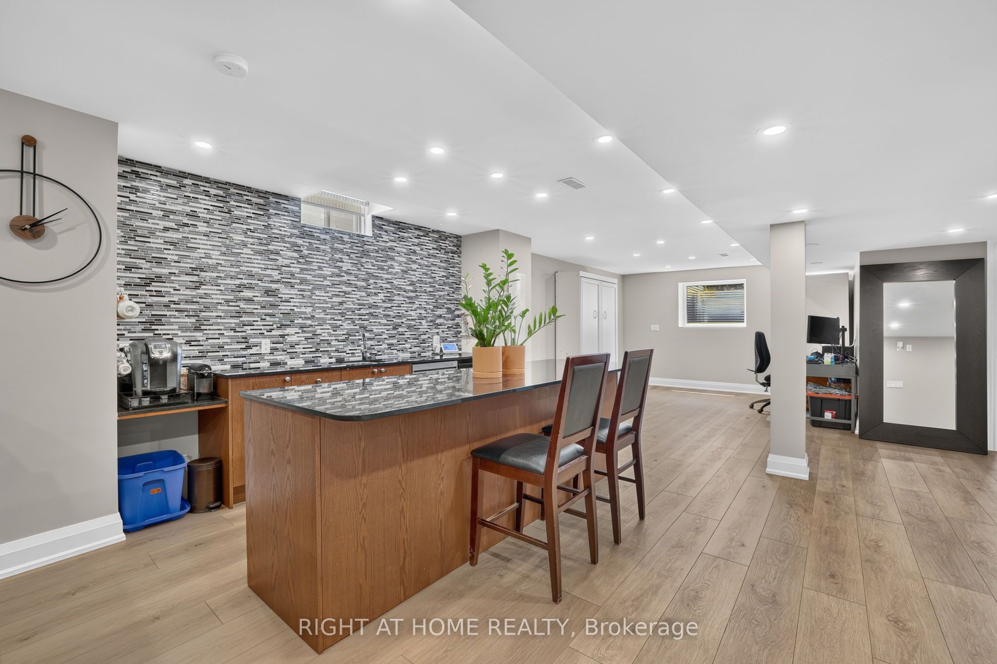 66 Sanremo Court Property Photo 27