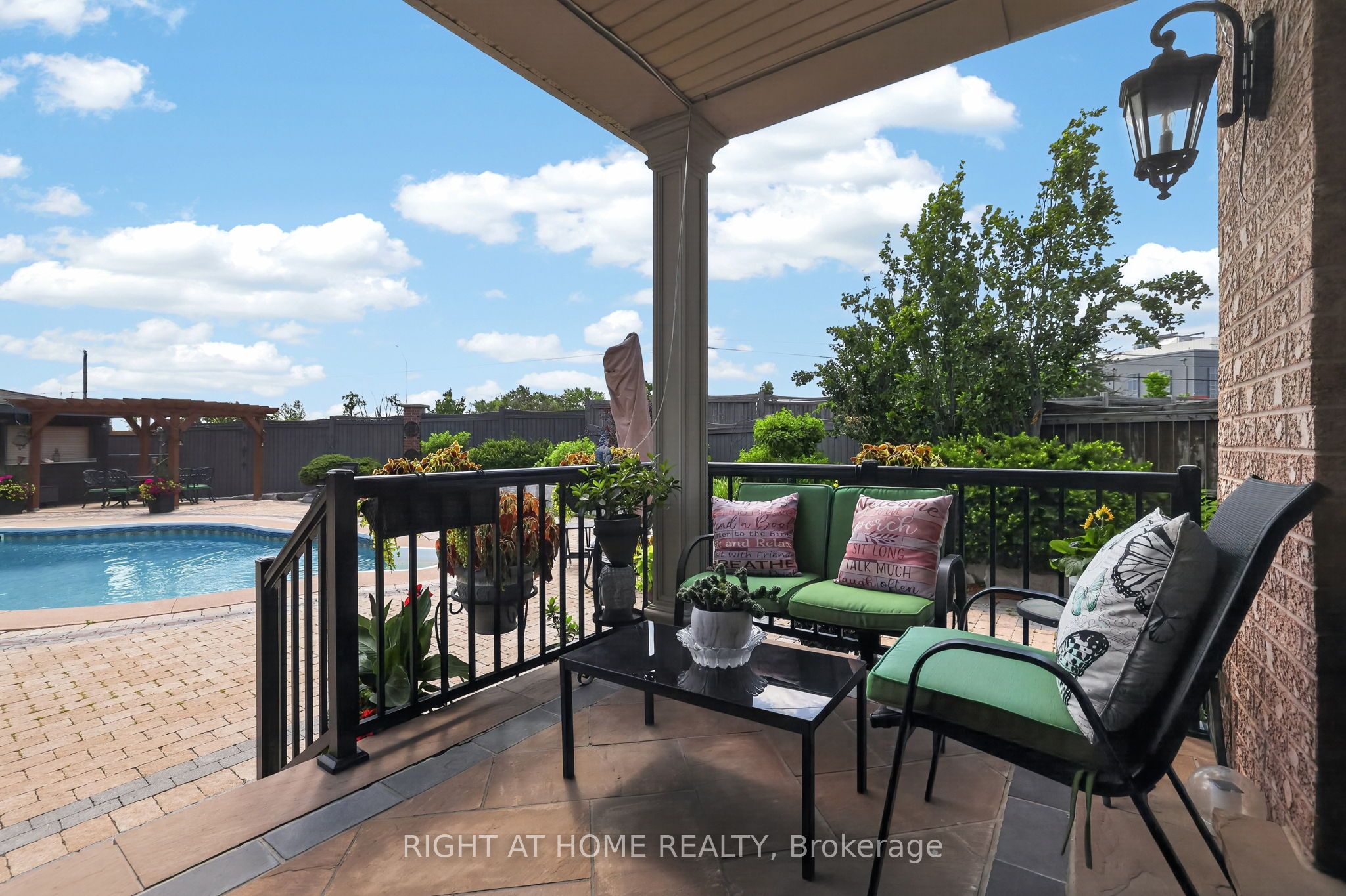 66 Sanremo Court Property Photo 35