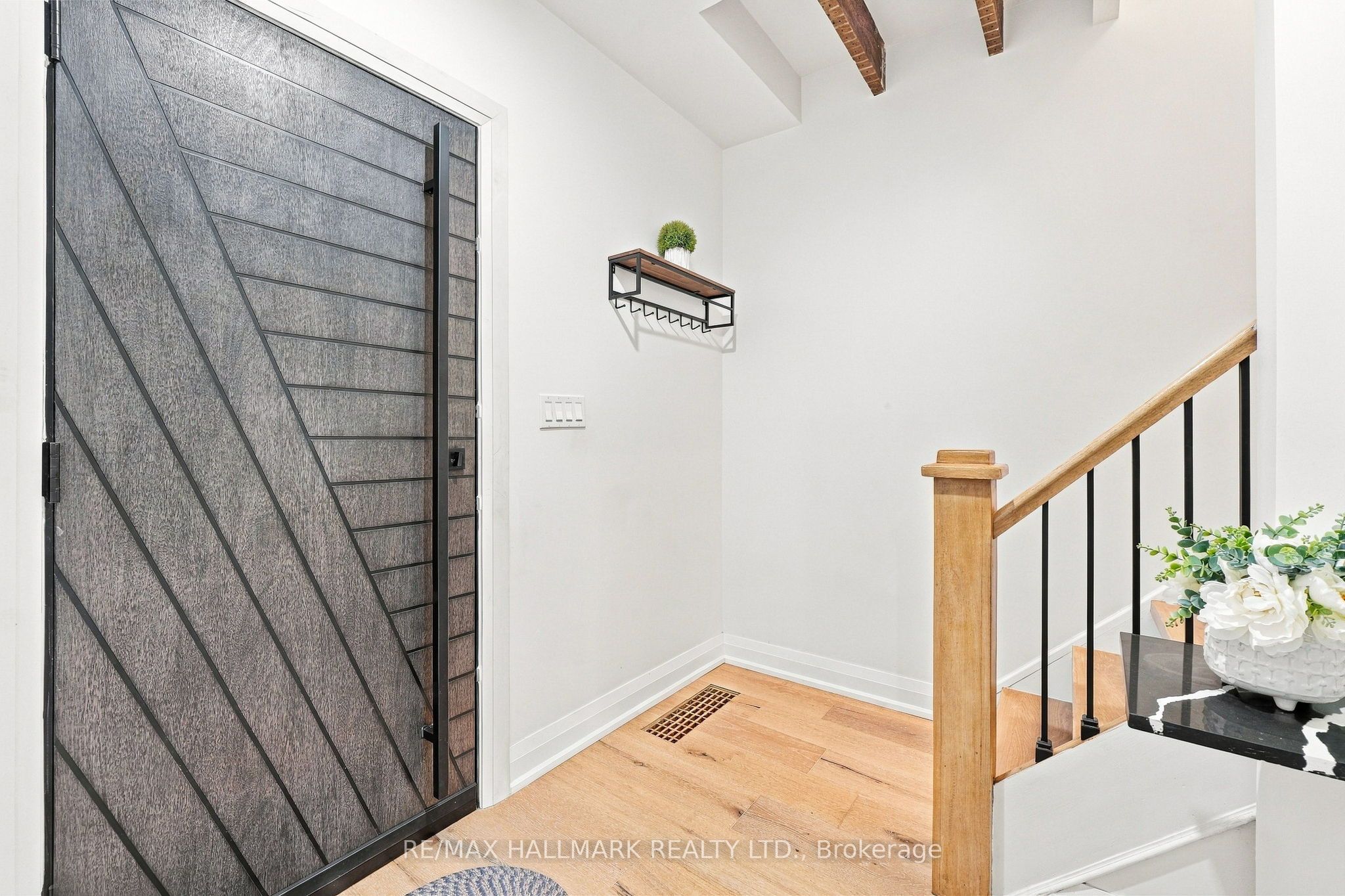 196 Wallace Street Property Photo 5
