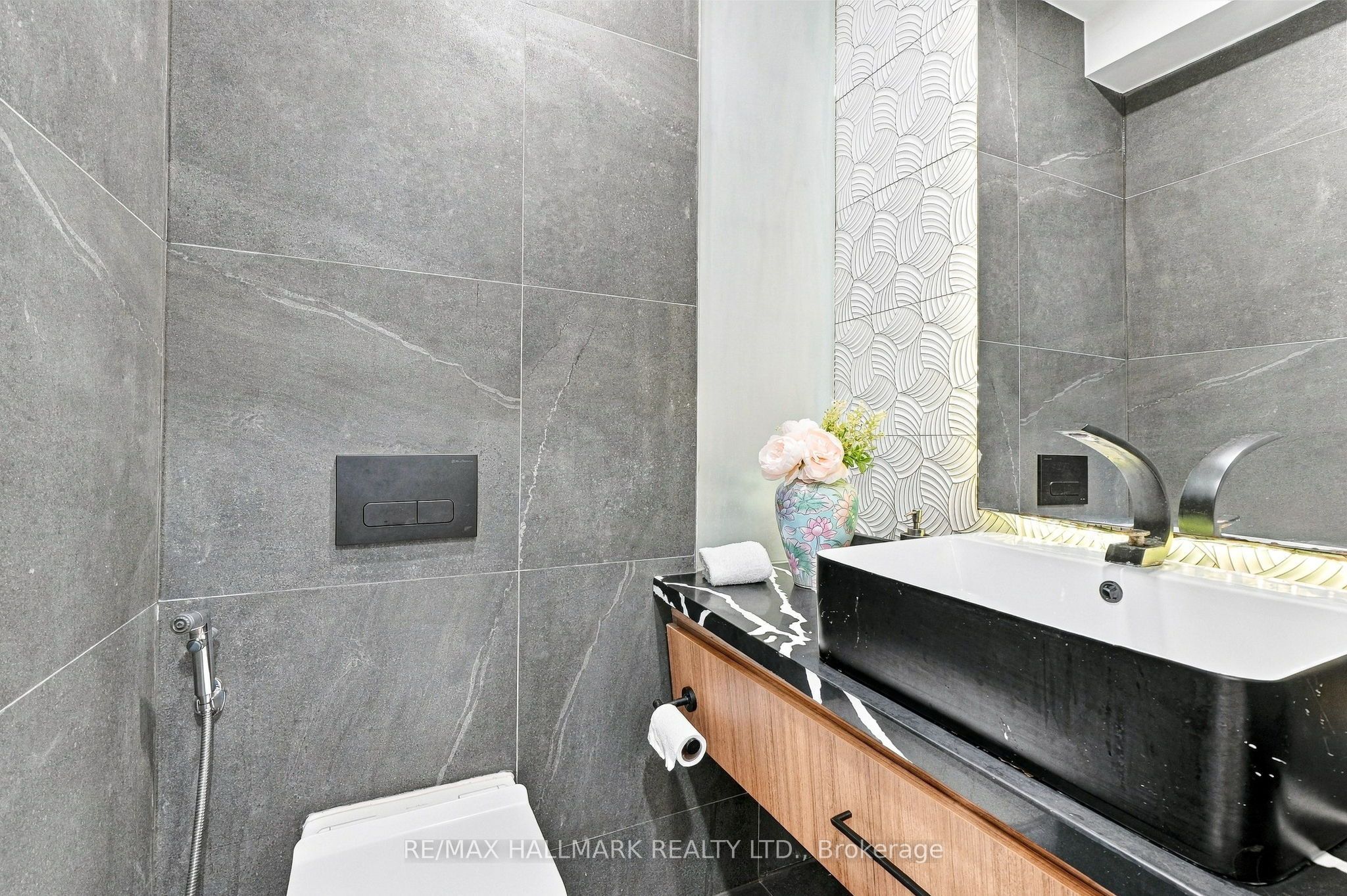 196 Wallace Street Property Photo 18