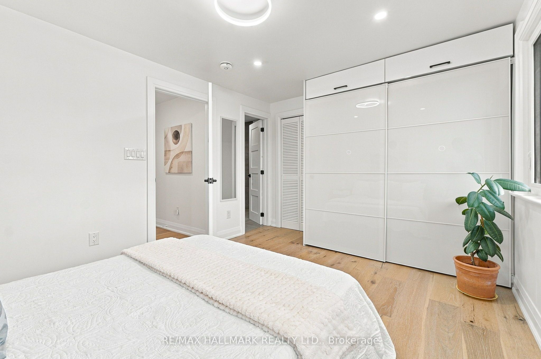196 Wallace Street Property Photo 20