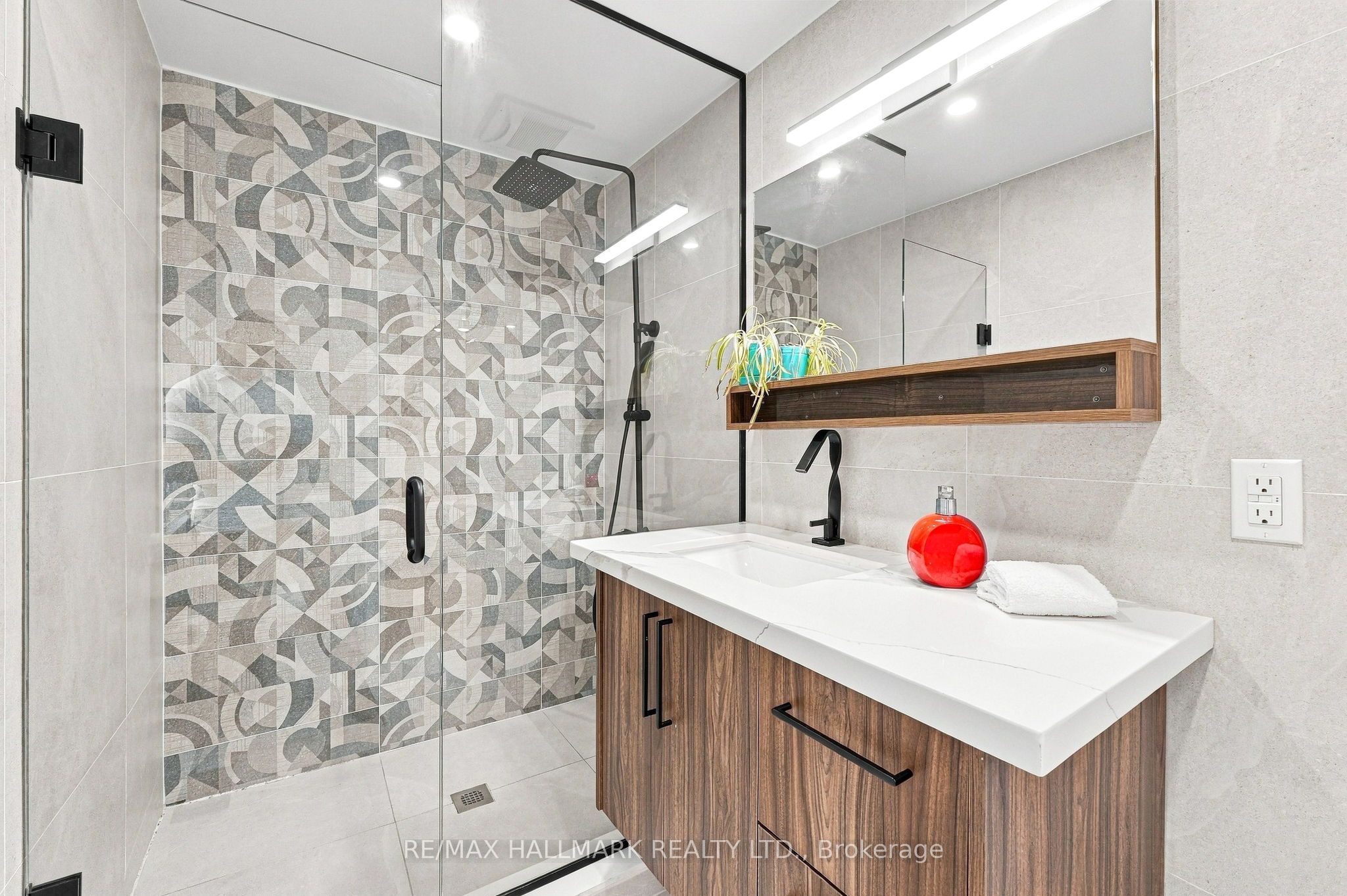 196 Wallace Street Property Photo 23
