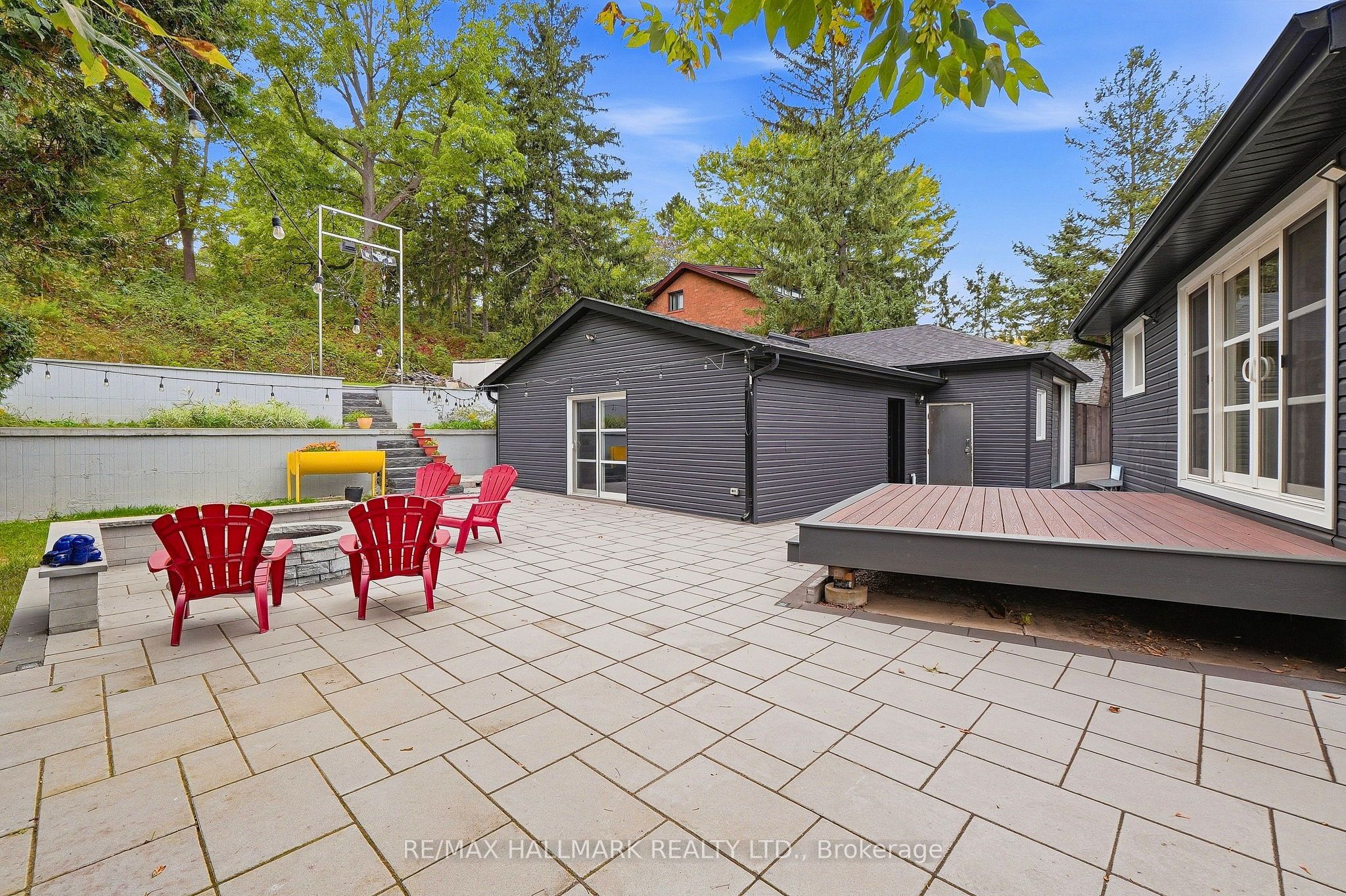 196 Wallace Street Property Photo 32