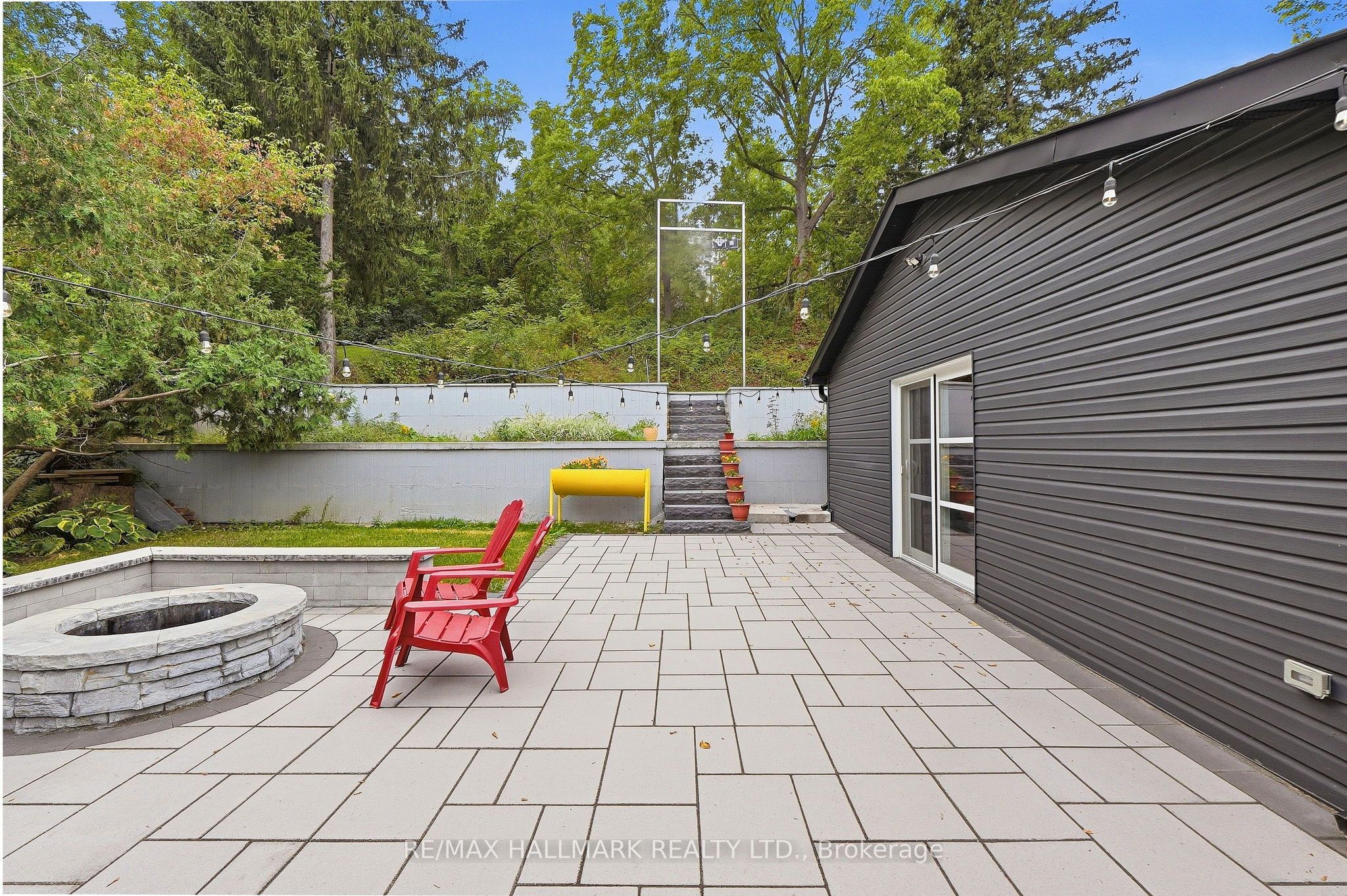 196 Wallace Street Property Photo 35