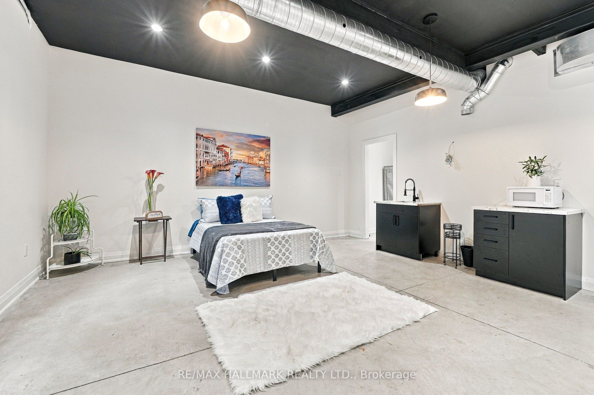 196 Wallace Street Property Photo 42