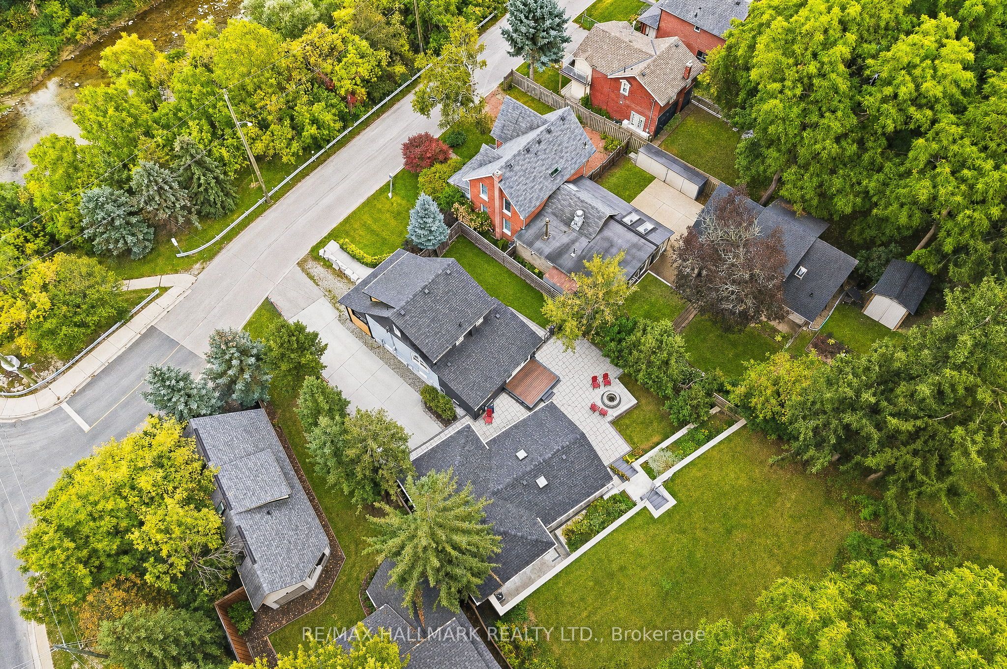 196 Wallace Street Property Photo 46
