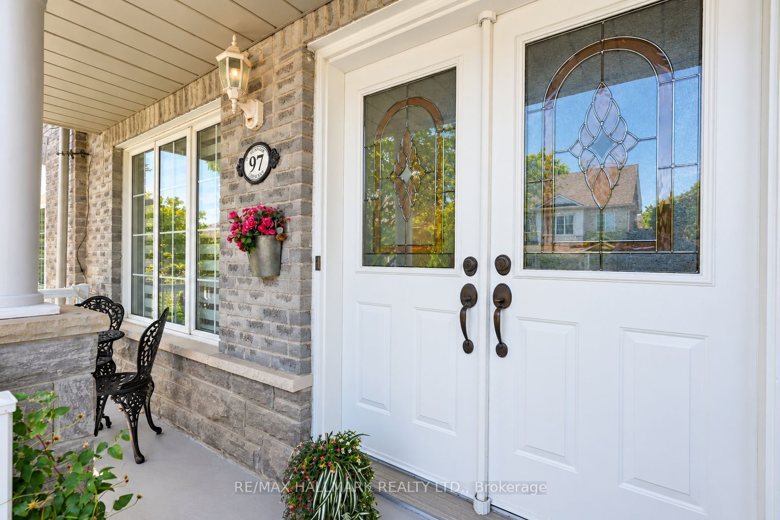 97 Benjamin Hood Crescent Property Photo 3