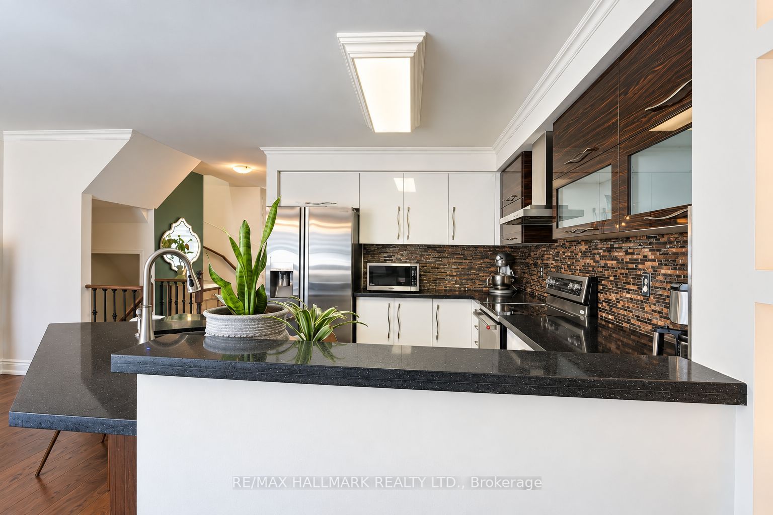 97 Benjamin Hood Crescent Property Photo 16