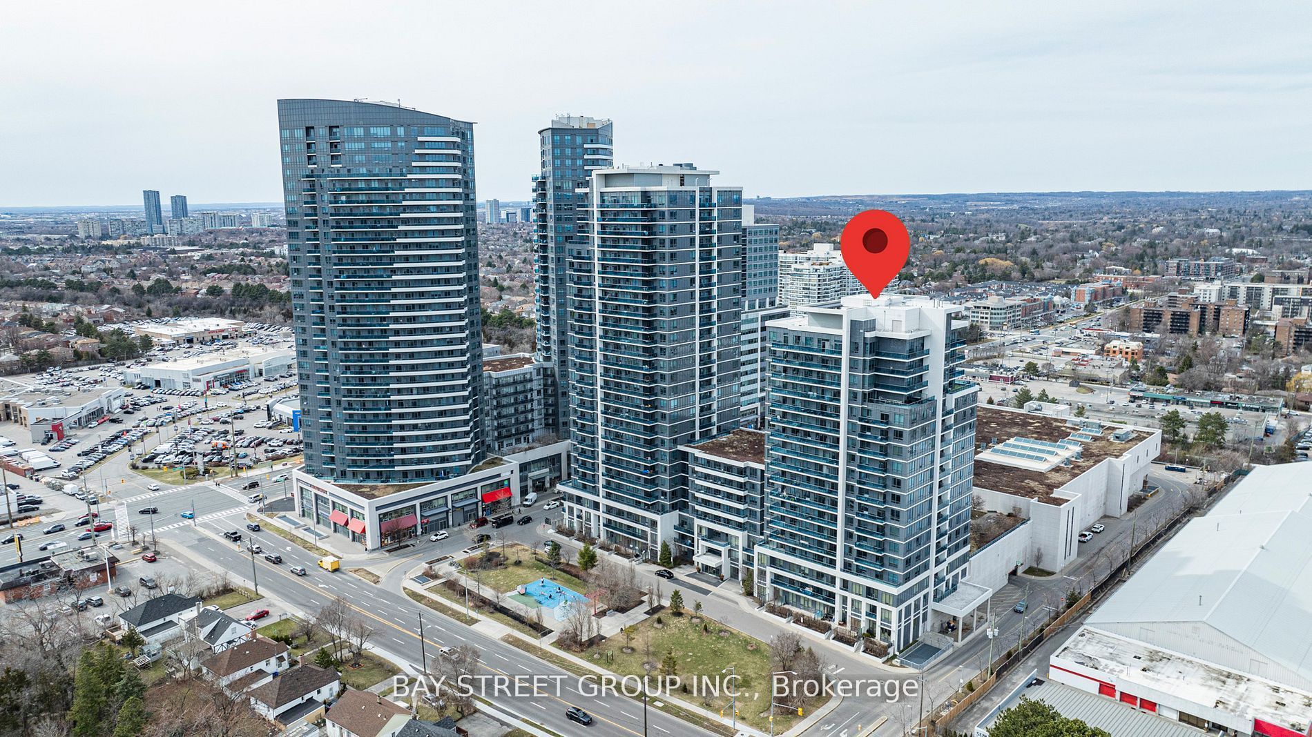 7167 Yonge Street 718 Property Photo 2