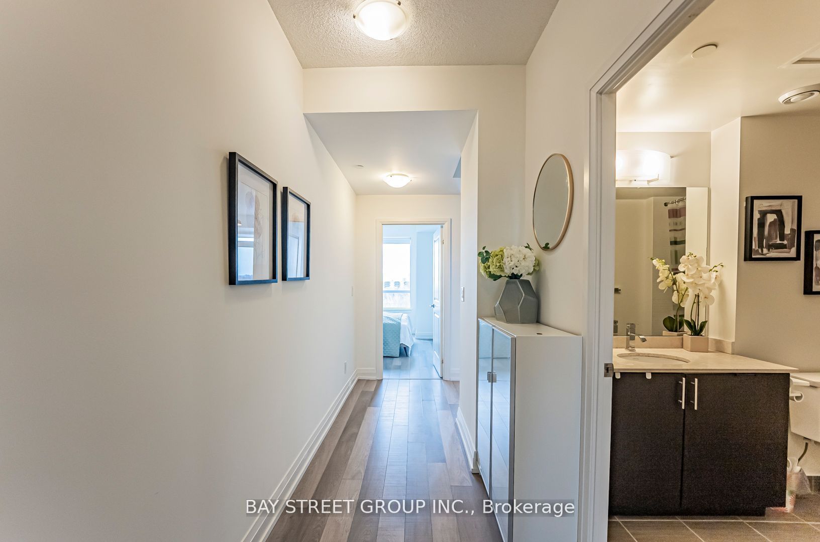 7167 Yonge Street 718 Property Photo 12