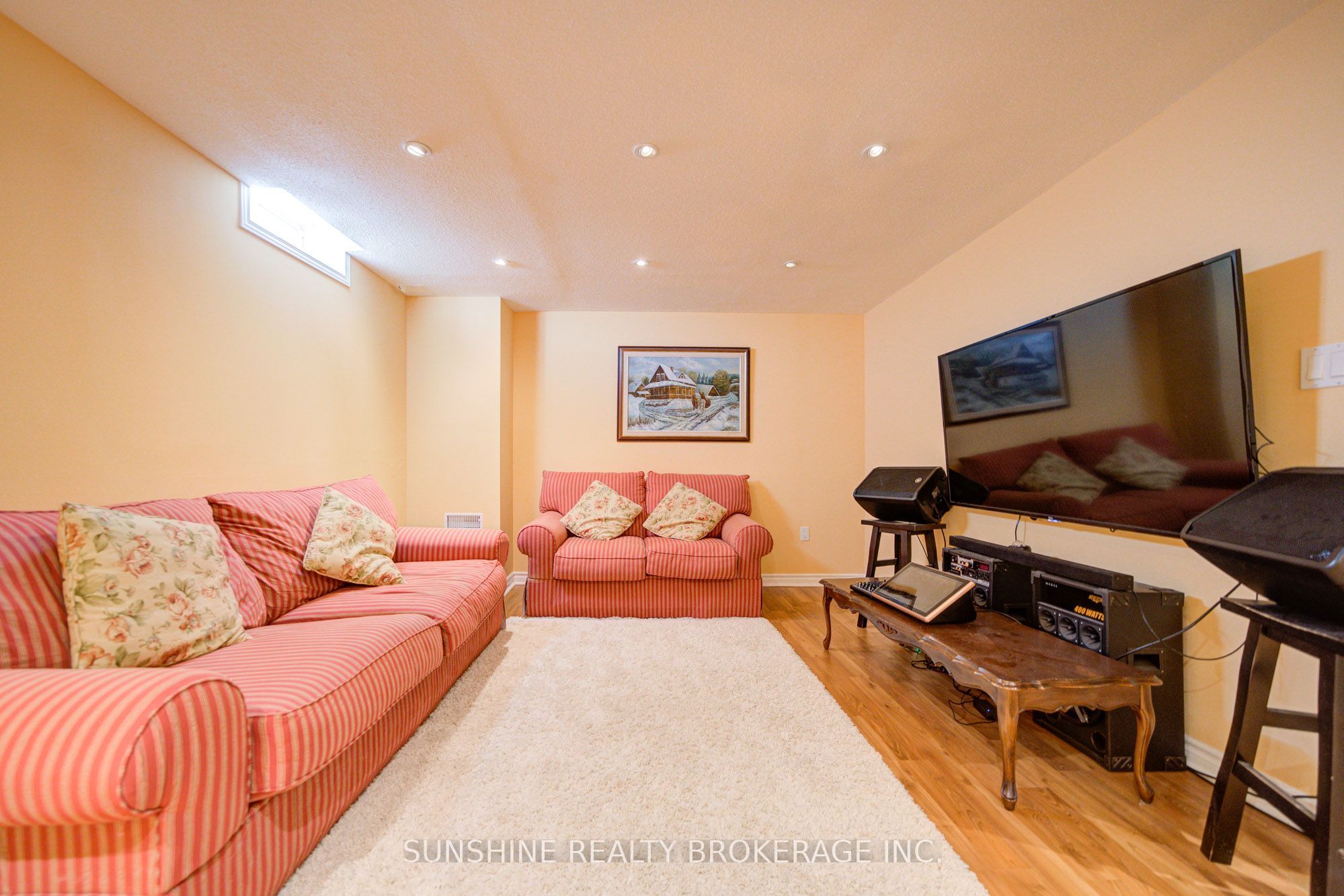 77 Sunburst Crescent Property Photo 35