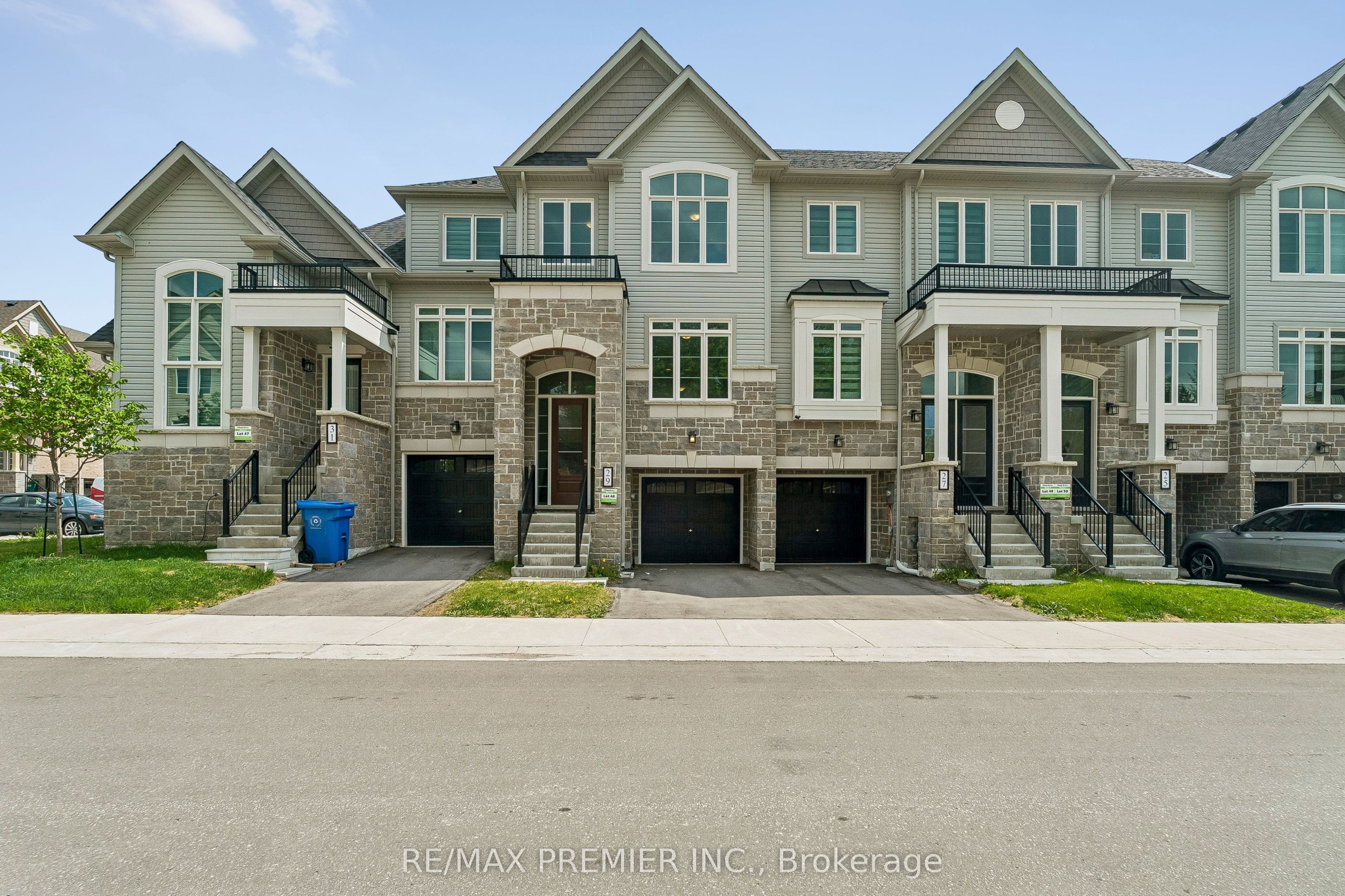 29 Lyall Stokes Circle Property Photo 1