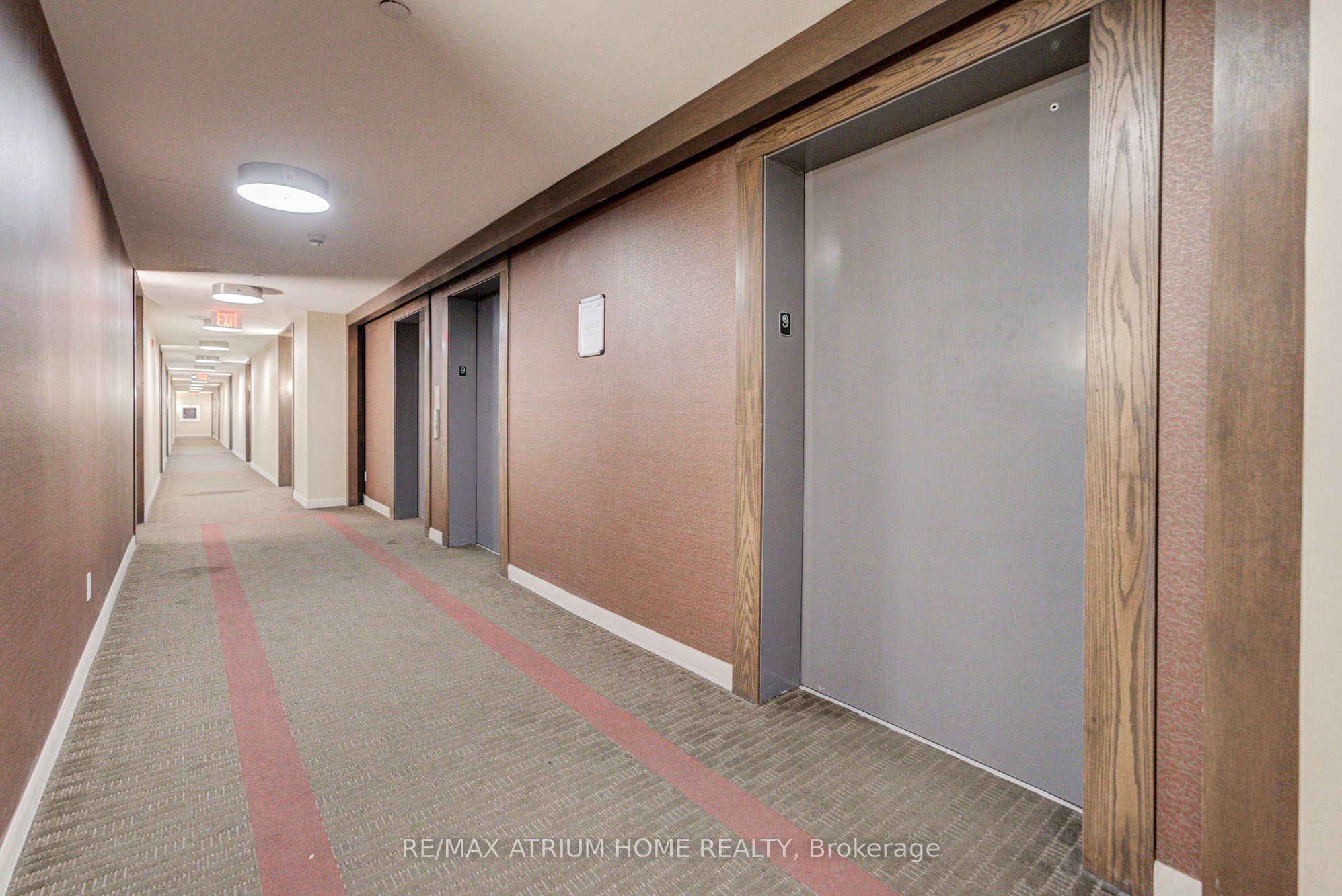 75 Norman Bethune Avenue 904 Property Photo 6
