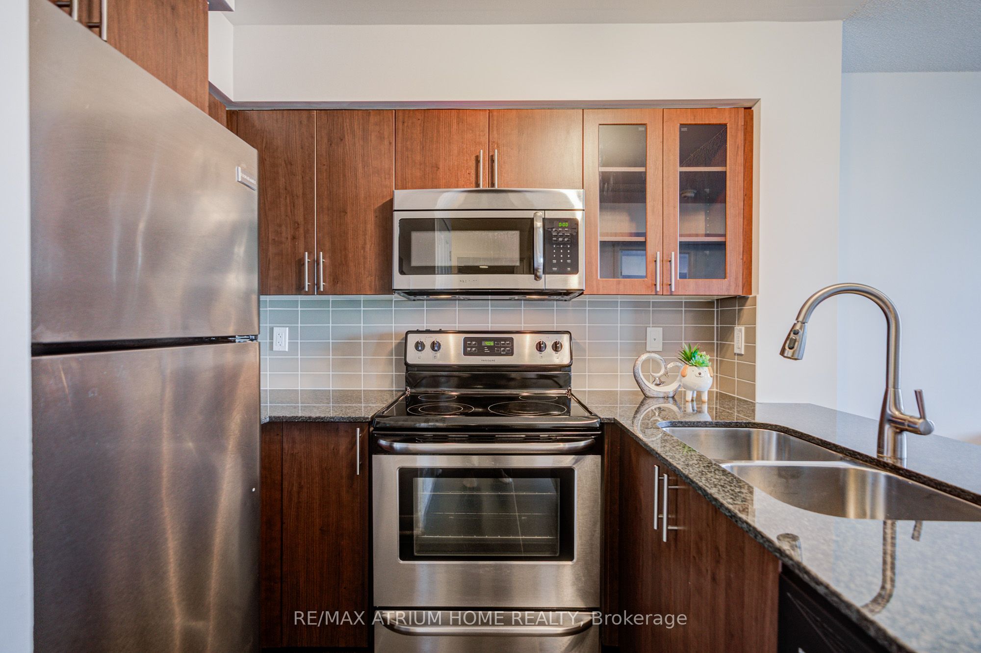75 Norman Bethune Avenue 904 Property Photo 16