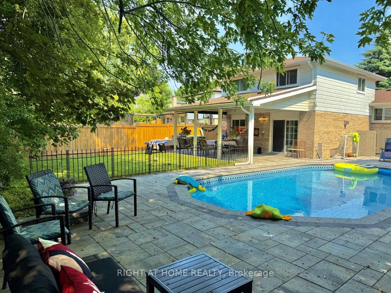 315 Roywood Crescent Property Photo 48