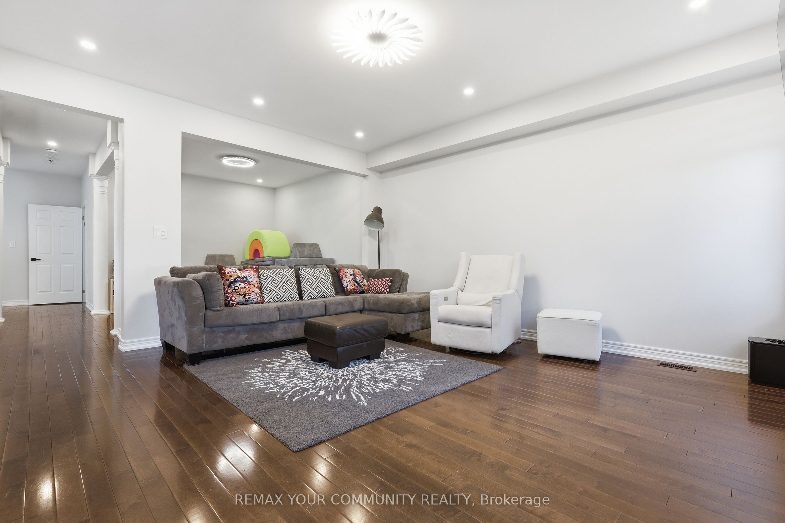 248 Greenwood Road Property Photo 12