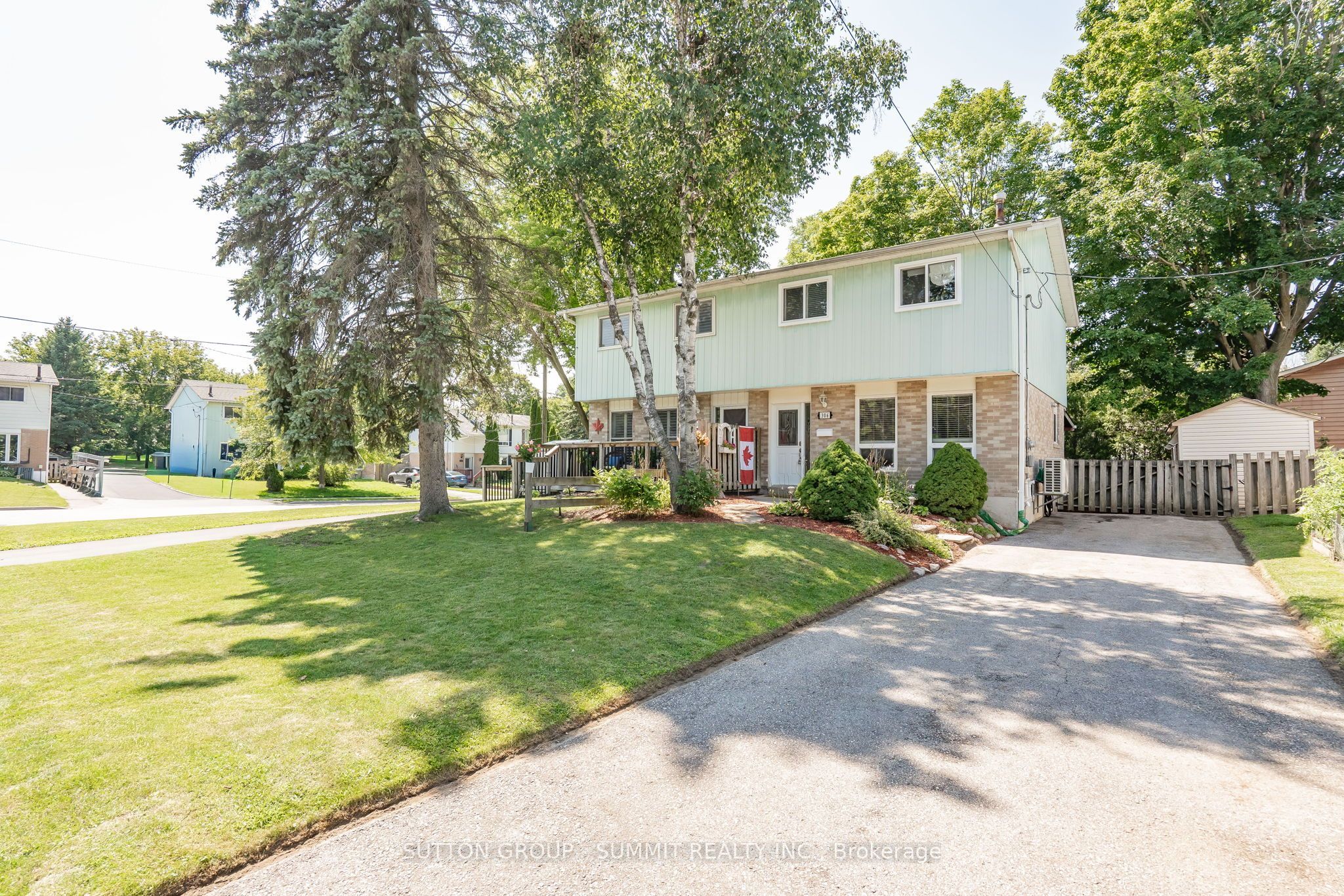 306 OAKWOOD Court