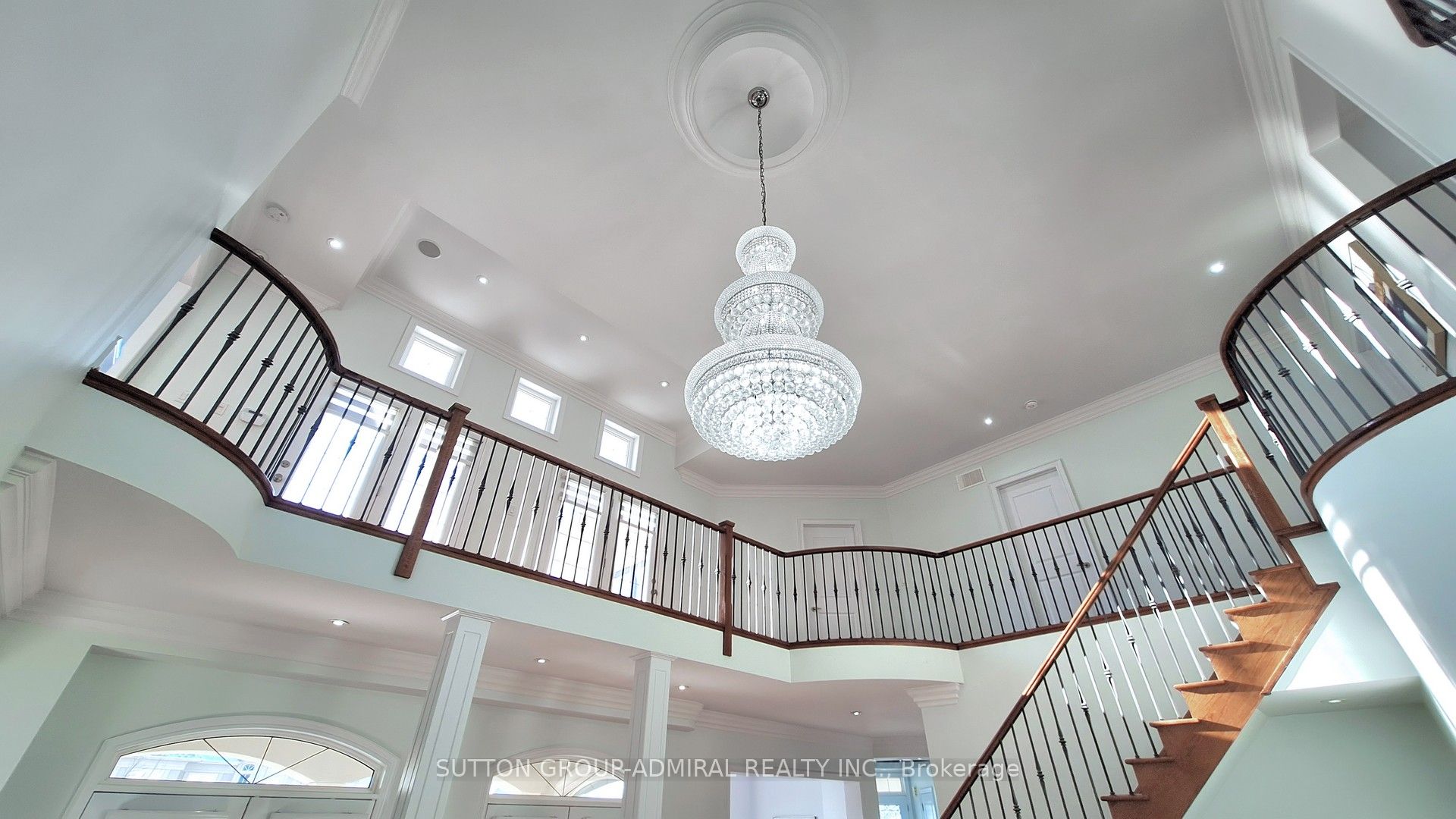 100 Virtue Crescent Property Photo 9