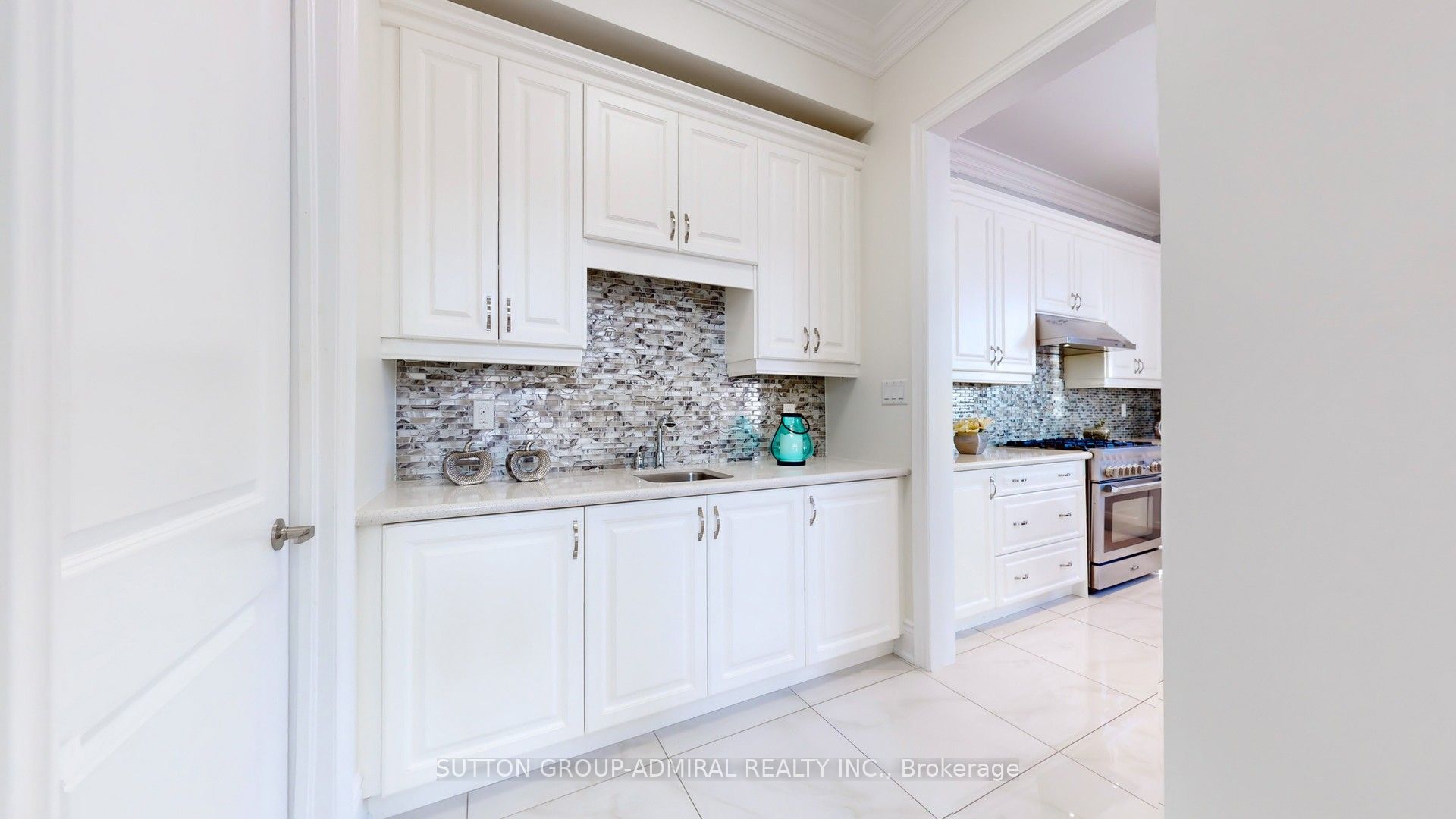 100 Virtue Crescent Property Photo 14