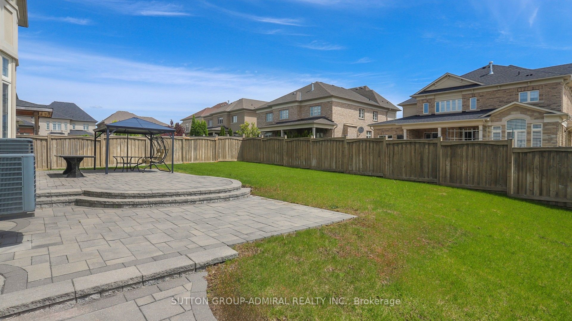 100 Virtue Crescent Property Photo 38