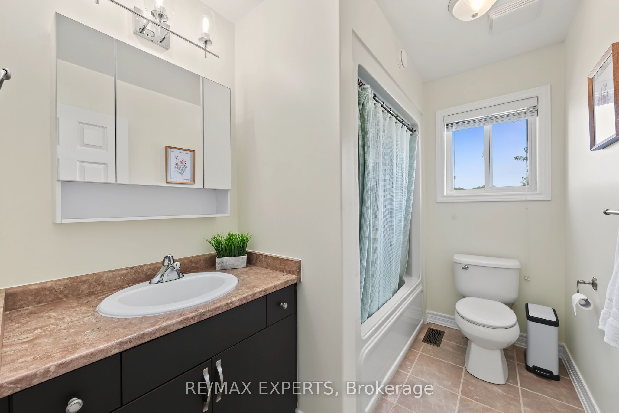 18 Arnold Crescent Property Photo 25